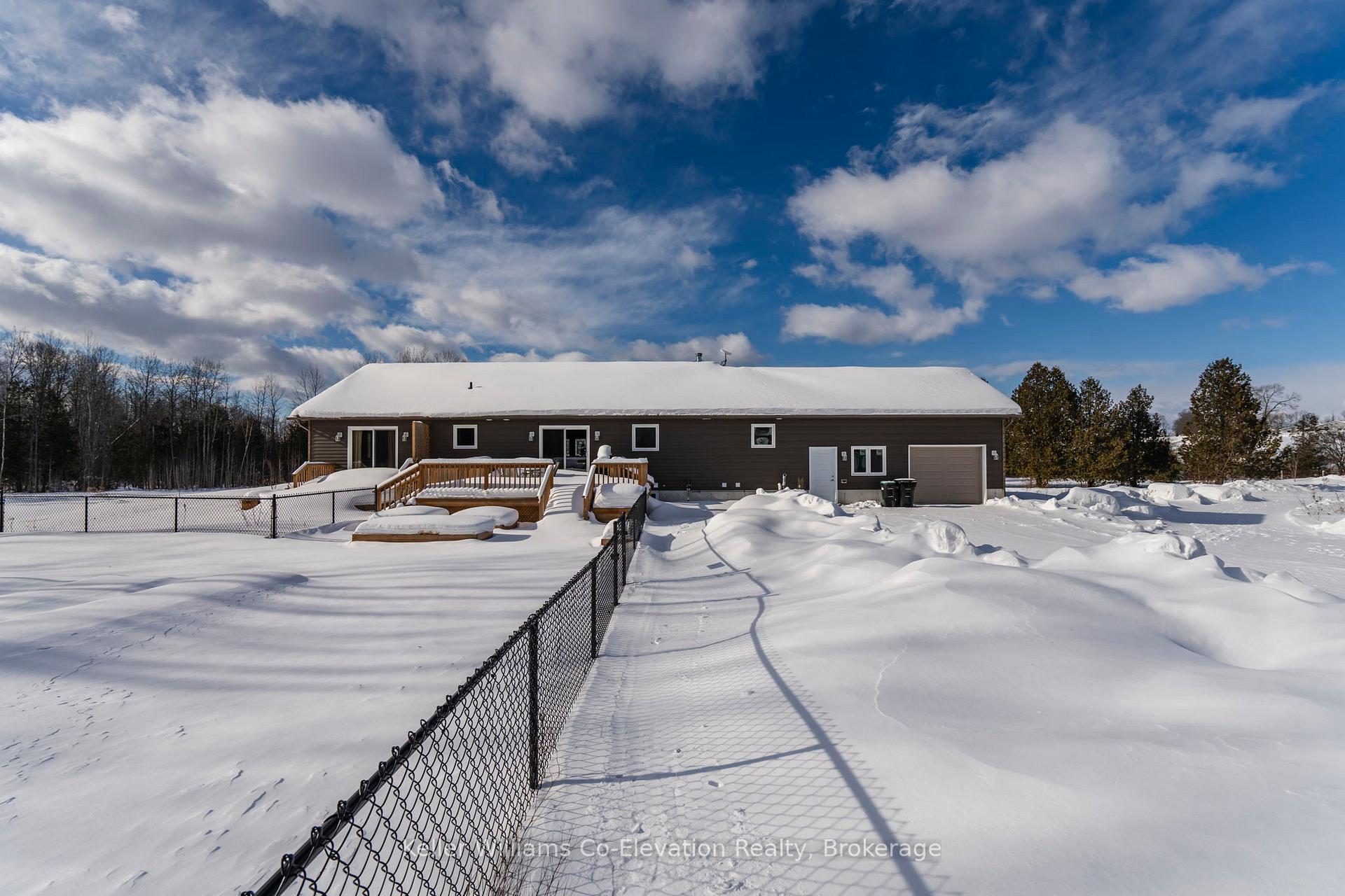 Photo 36 of 2540 Old Fort Road, Tay, Rural Tay — HOMEH