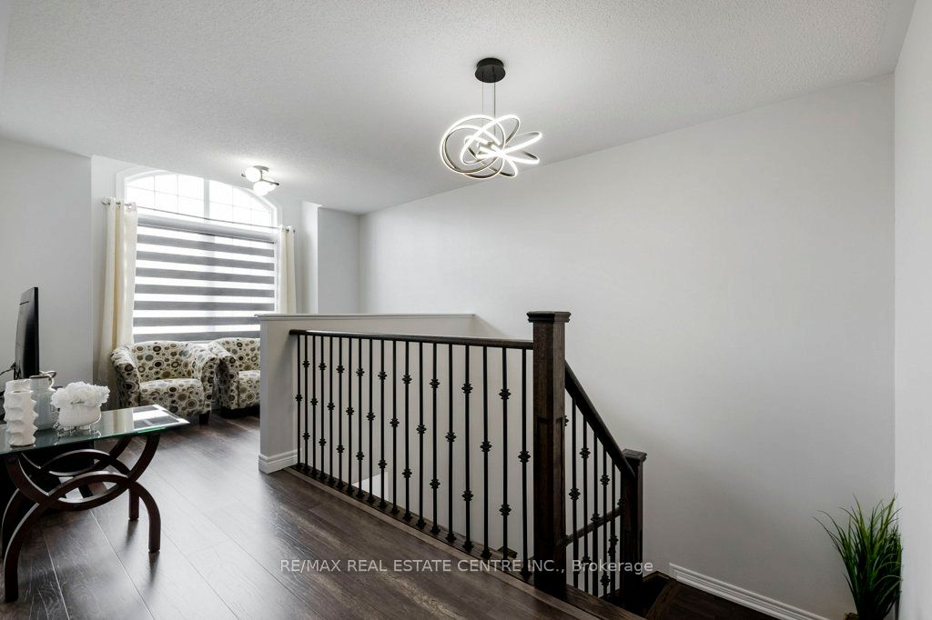 Photo 62 of 22 Selsdon Street, Brampton, Credit Valley — HOMEH
