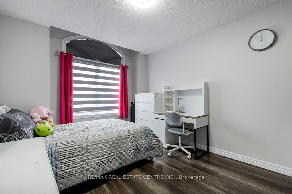 Photo 64 of 22 Selsdon Street, Brampton, Credit Valley — HOMEH