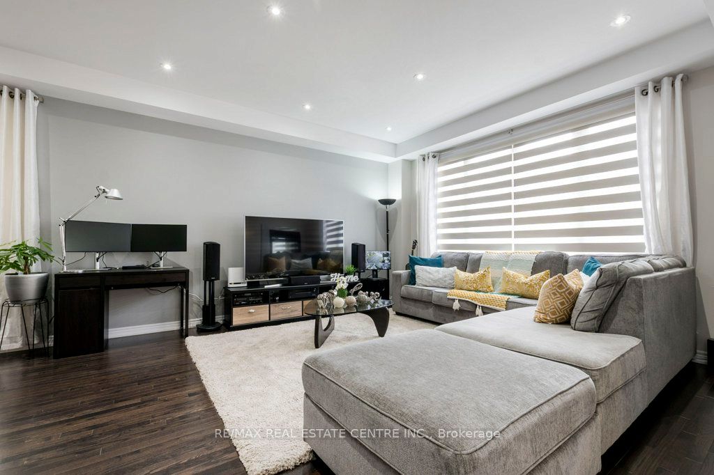 Photo 50 of 22 Selsdon Street, Brampton, Credit Valley — HOMEH