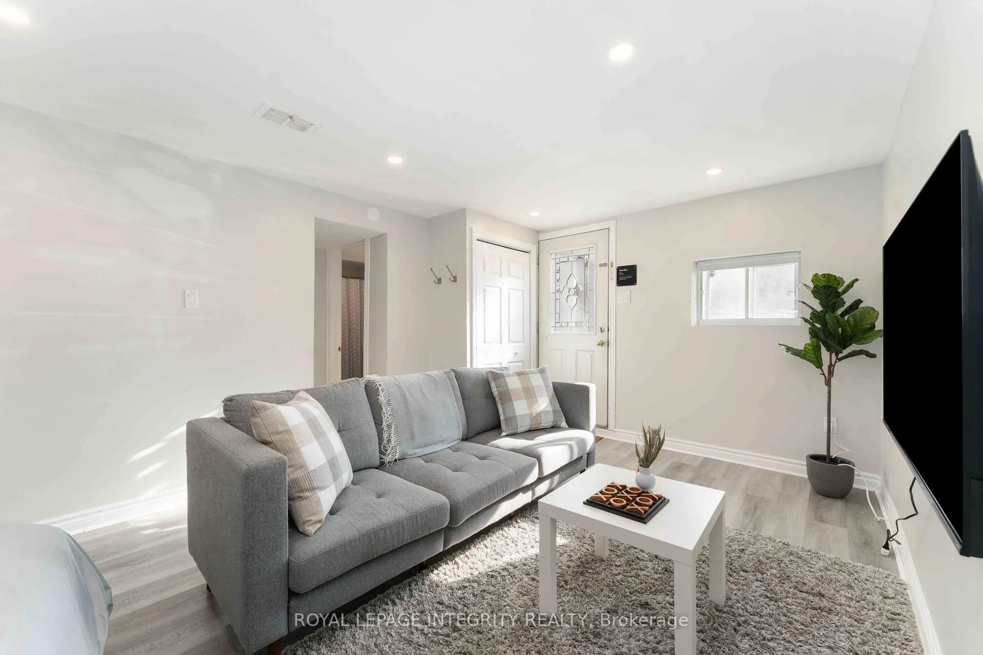 Photo 5 of 707 Morin Street, Ottawa, Overbrook/Castle Heights — HOMEH