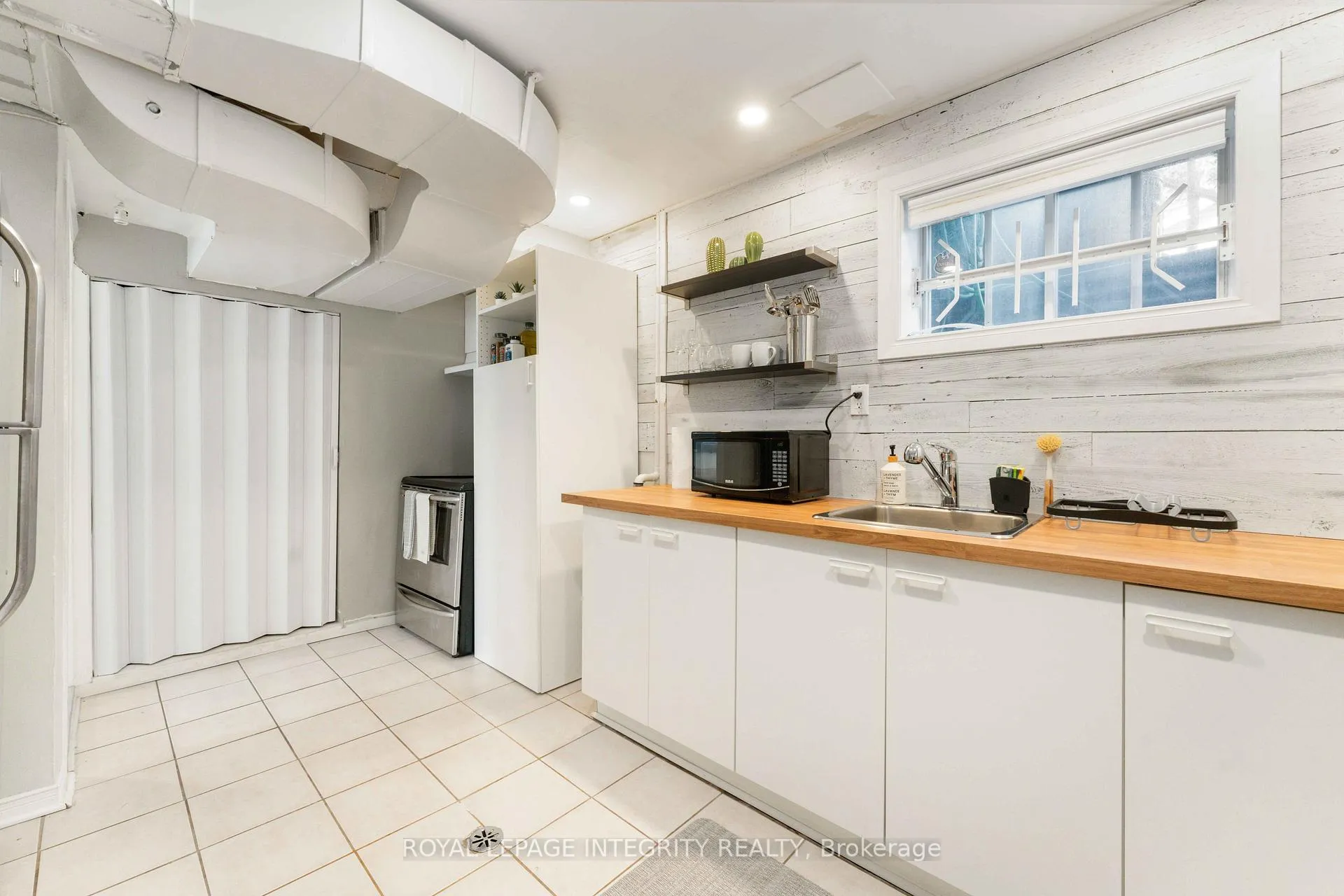 Photo 13 of 707 Morin Street, Ottawa, Overbrook/Castle Heights — HOMEH