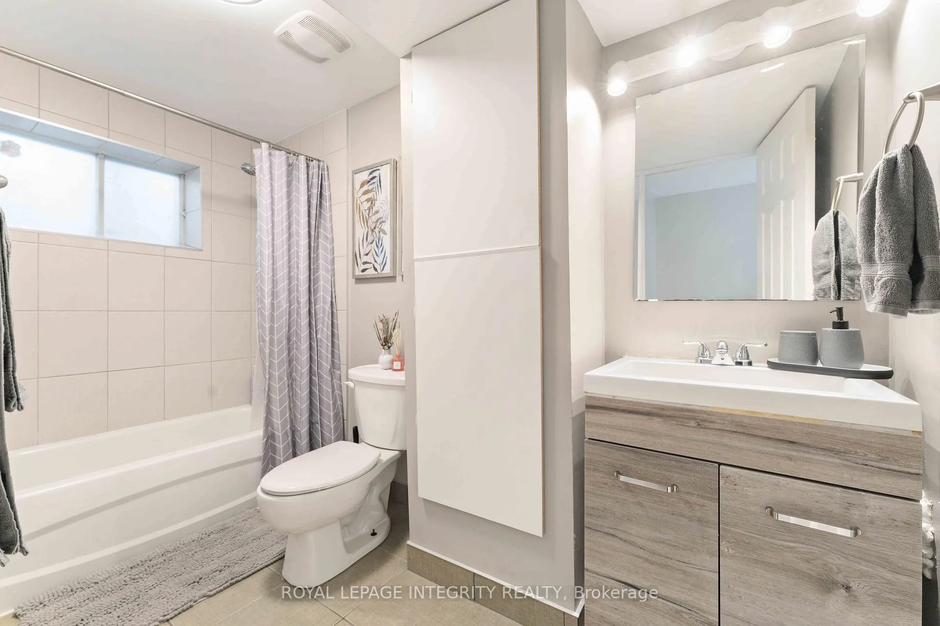 Photo 14 of 707 Morin Street, Ottawa, Overbrook/Castle Heights — HOMEH