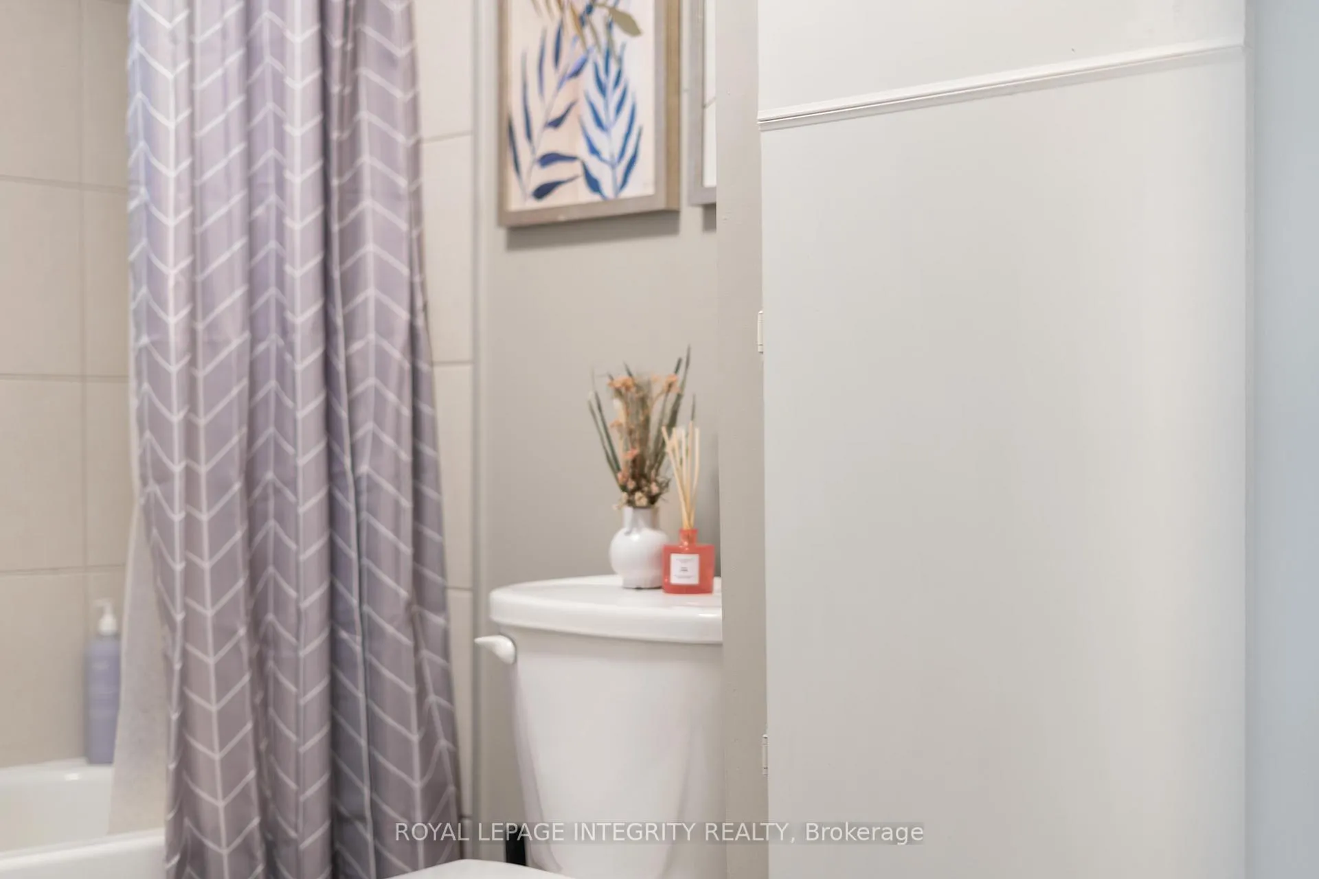 Photo 15 of 707 Morin Street, Ottawa, Overbrook/Castle Heights — HOMEH