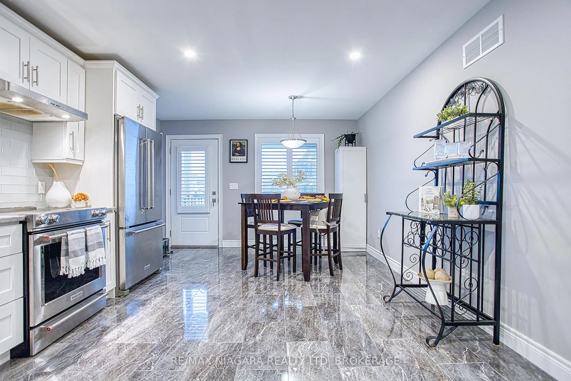 Photo 13 of 43 Sauer Avenue, Welland, Lincoln/Crowland — HOMEH