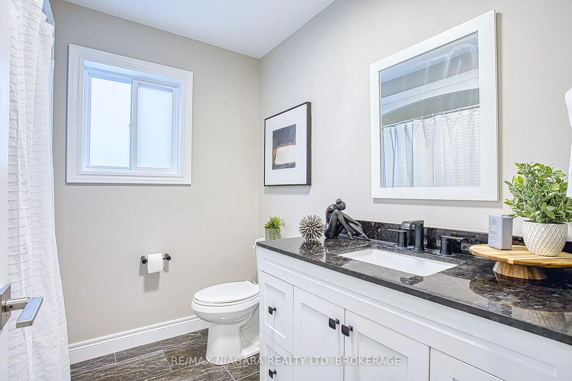 Photo 17 of 43 Sauer Avenue, Welland, Lincoln/Crowland — HOMEH