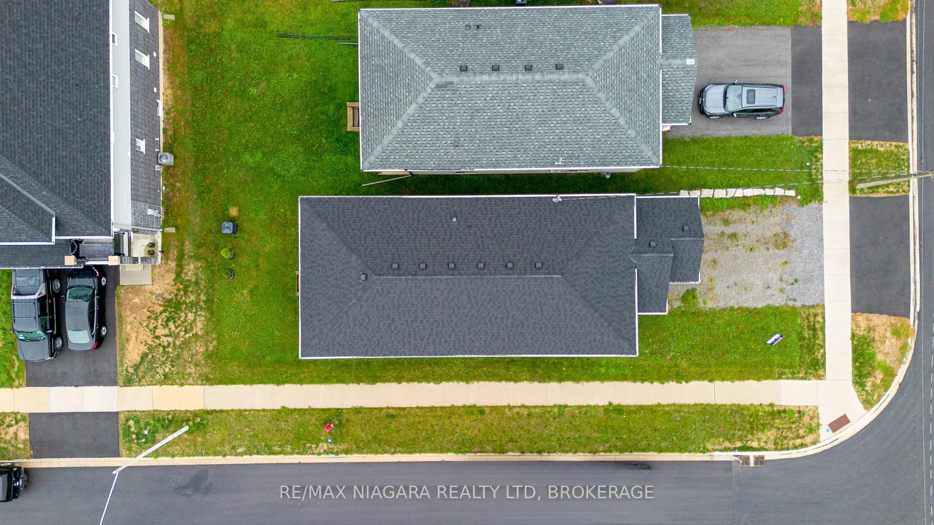 Photo 35 of 43 Sauer Avenue, Welland, Lincoln/Crowland — HOMEH