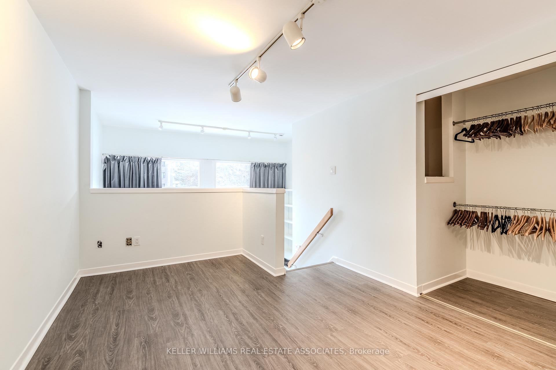 Photo 22 of 54 1/2 McGill Street, Toronto, Church-Yonge Corridor — HOMEH