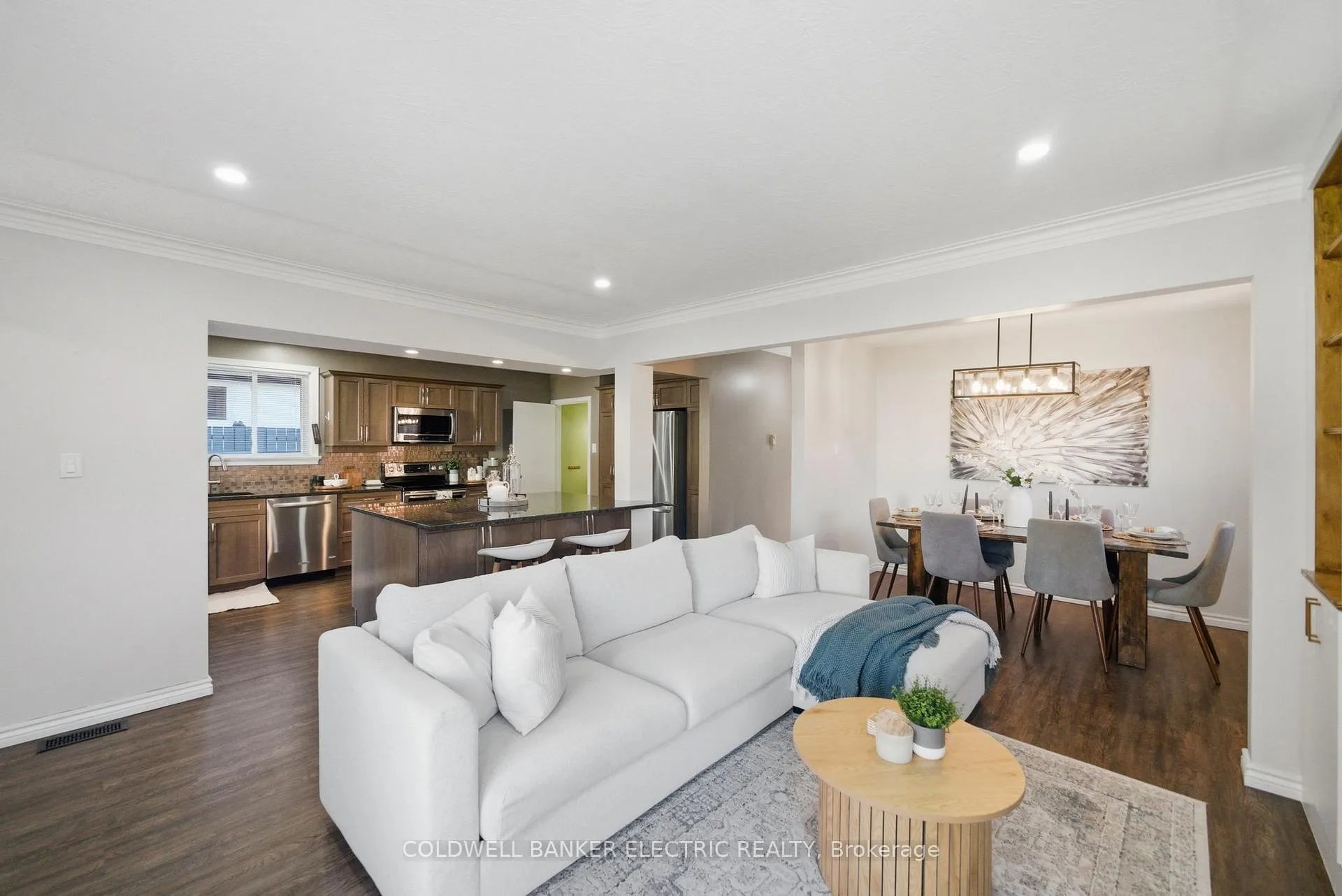 Photo 15 of 193 Benson Avenue, Peterborough, Northcrest Ward 5 — HOMEH