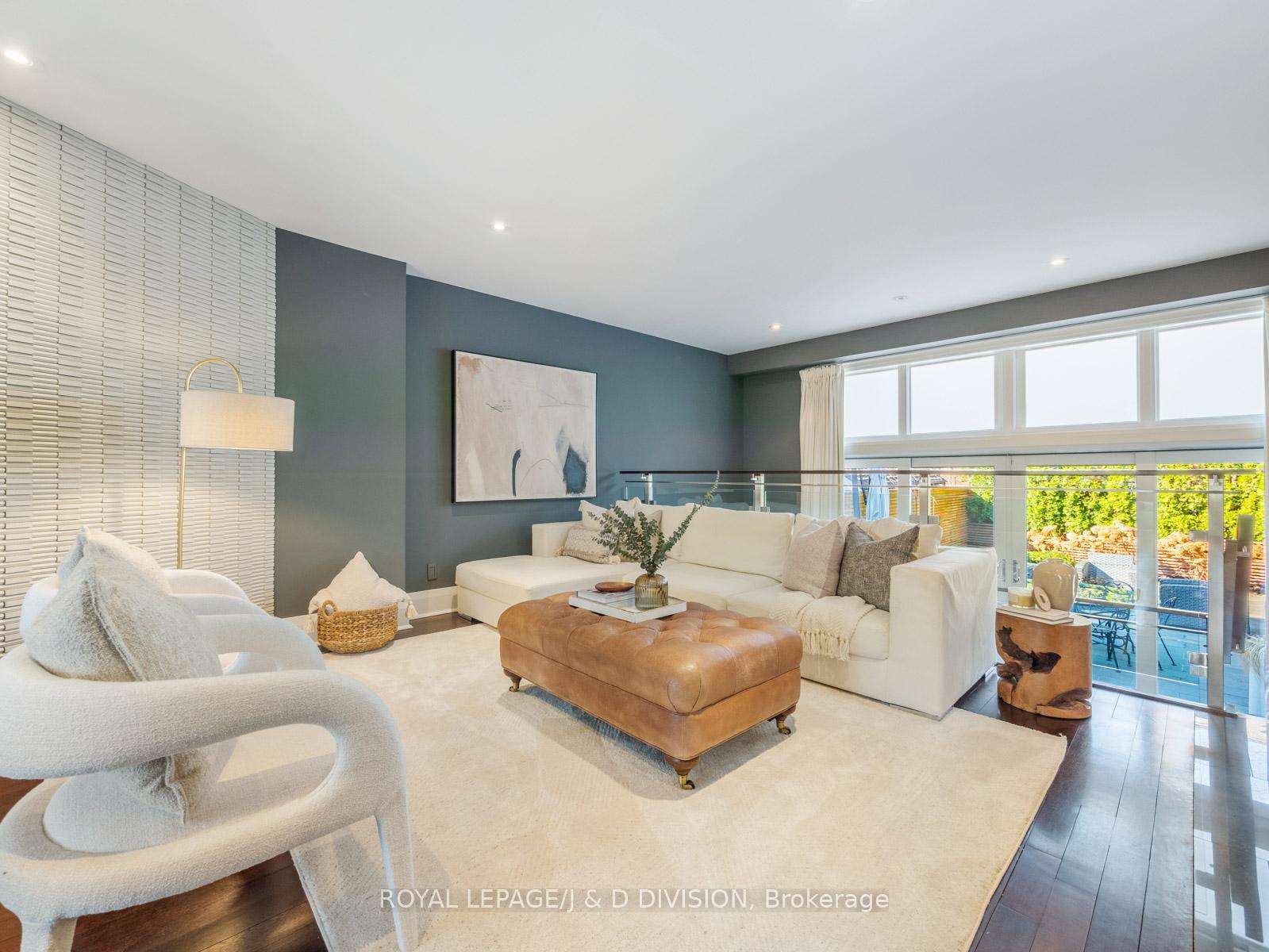 Photo 11 of 28 St Hilda's Avenue, Toronto, Lawrence Park South — HOMEH