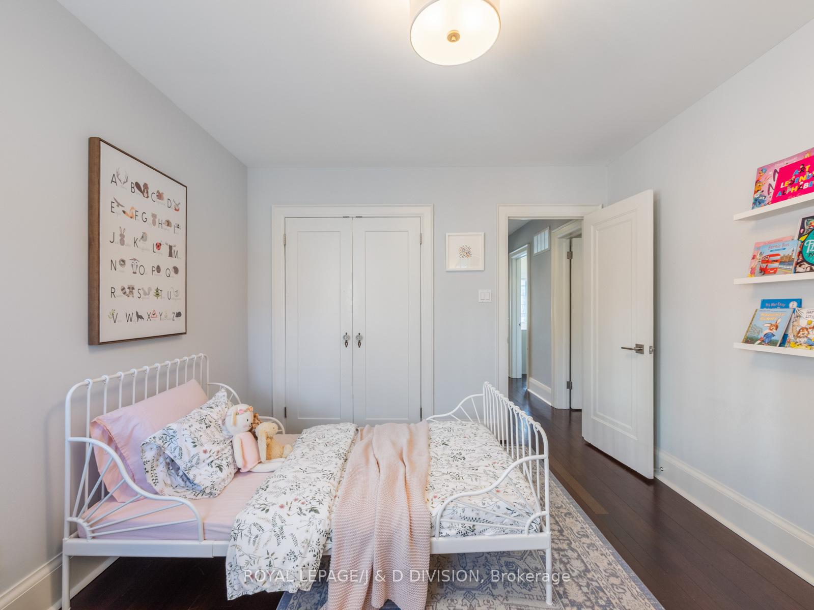 Photo 17 of 28 St Hilda's Avenue, Toronto, Lawrence Park South — HOMEH