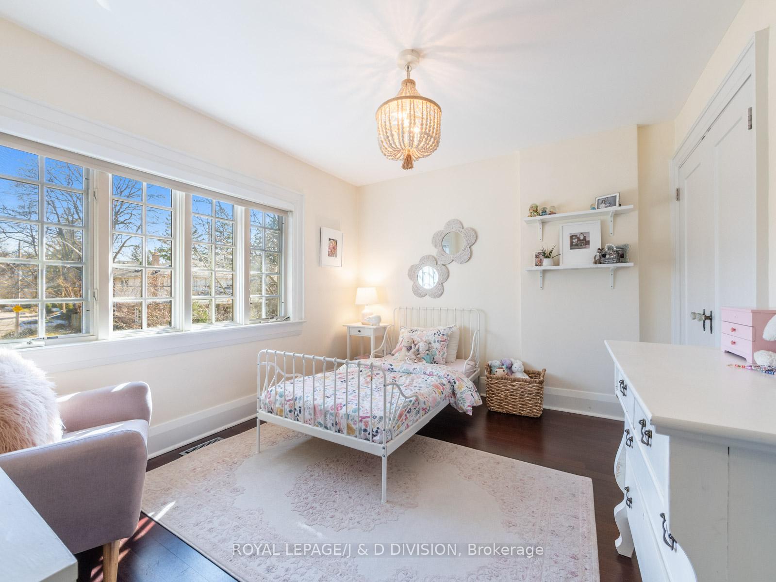 Photo 18 of 28 St Hilda's Avenue, Toronto, Lawrence Park South — HOMEH