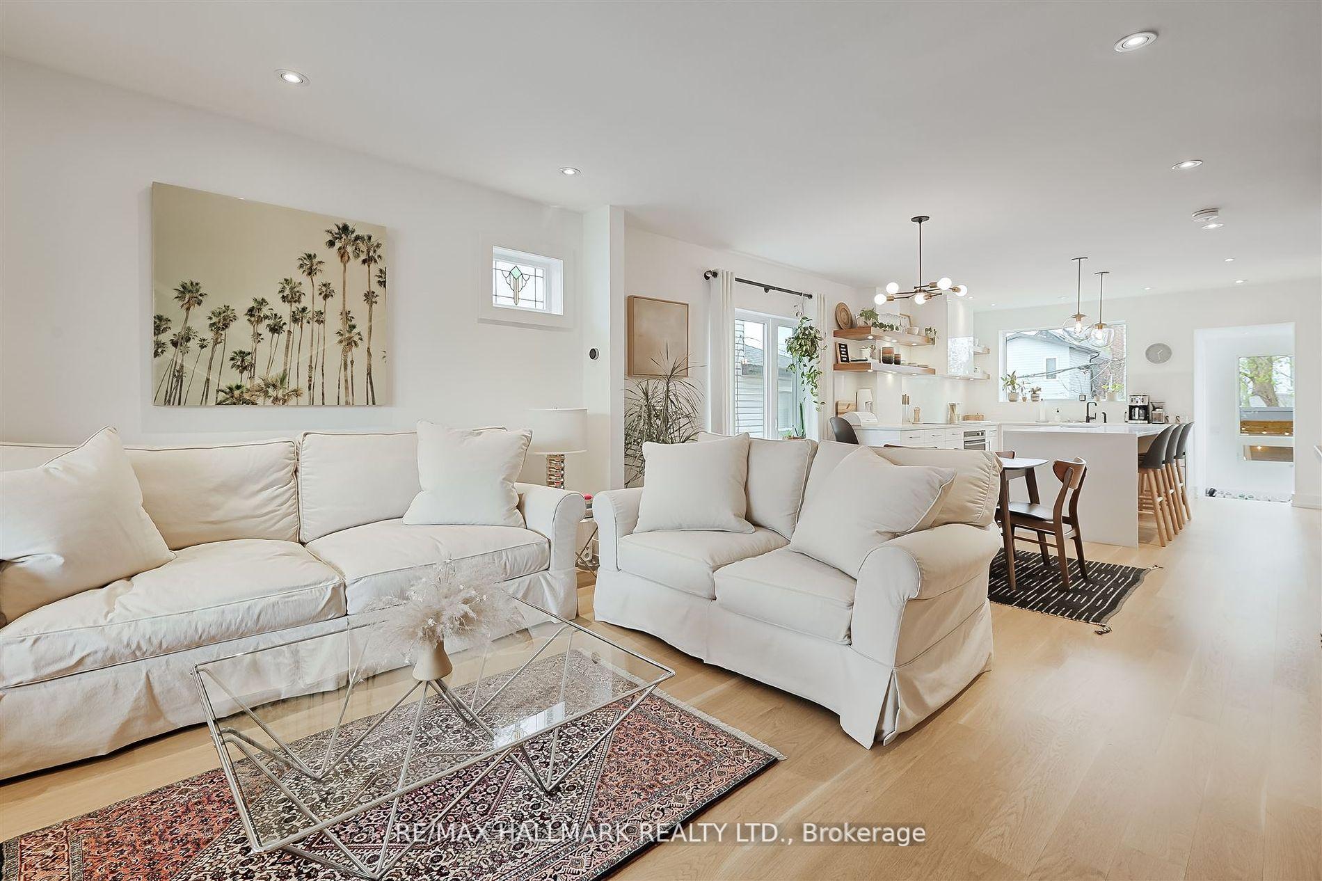 Photo 5 of 110 Wiley Avenue, Toronto, Danforth Village-East York — HOMEH