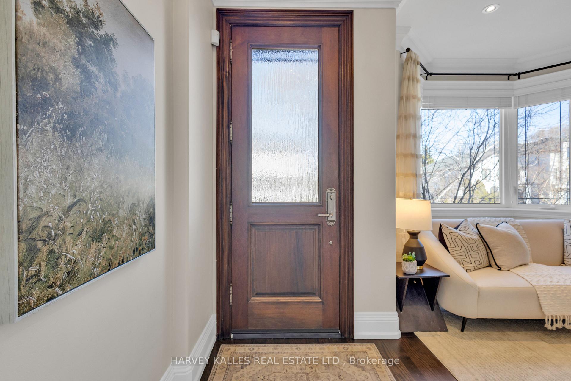 Photo 5 of 597 Woburn Avenue, Toronto, Bedford Park-Nortown — HOMEH