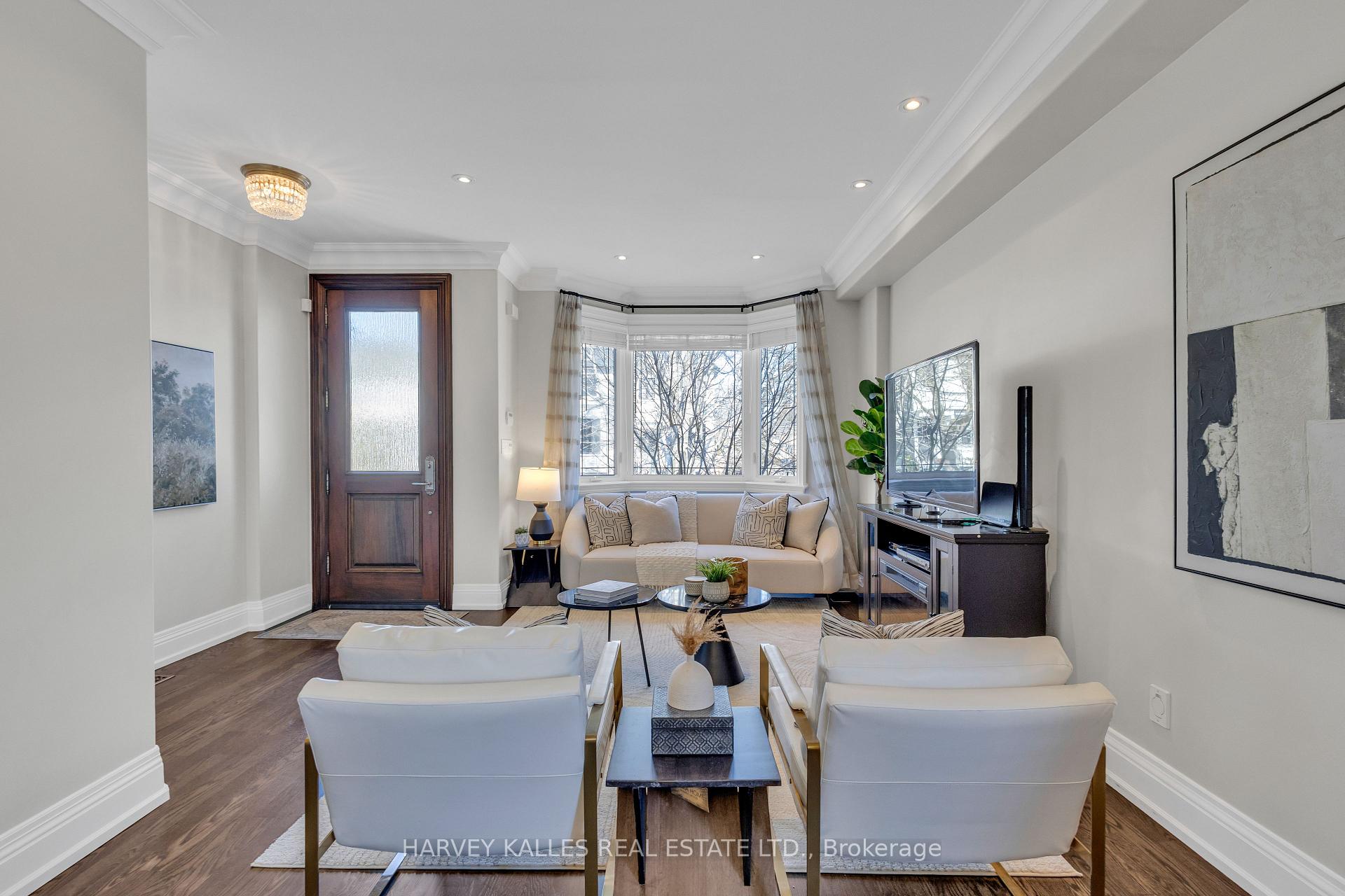 Photo 6 of 597 Woburn Avenue, Toronto, Bedford Park-Nortown — HOMEH