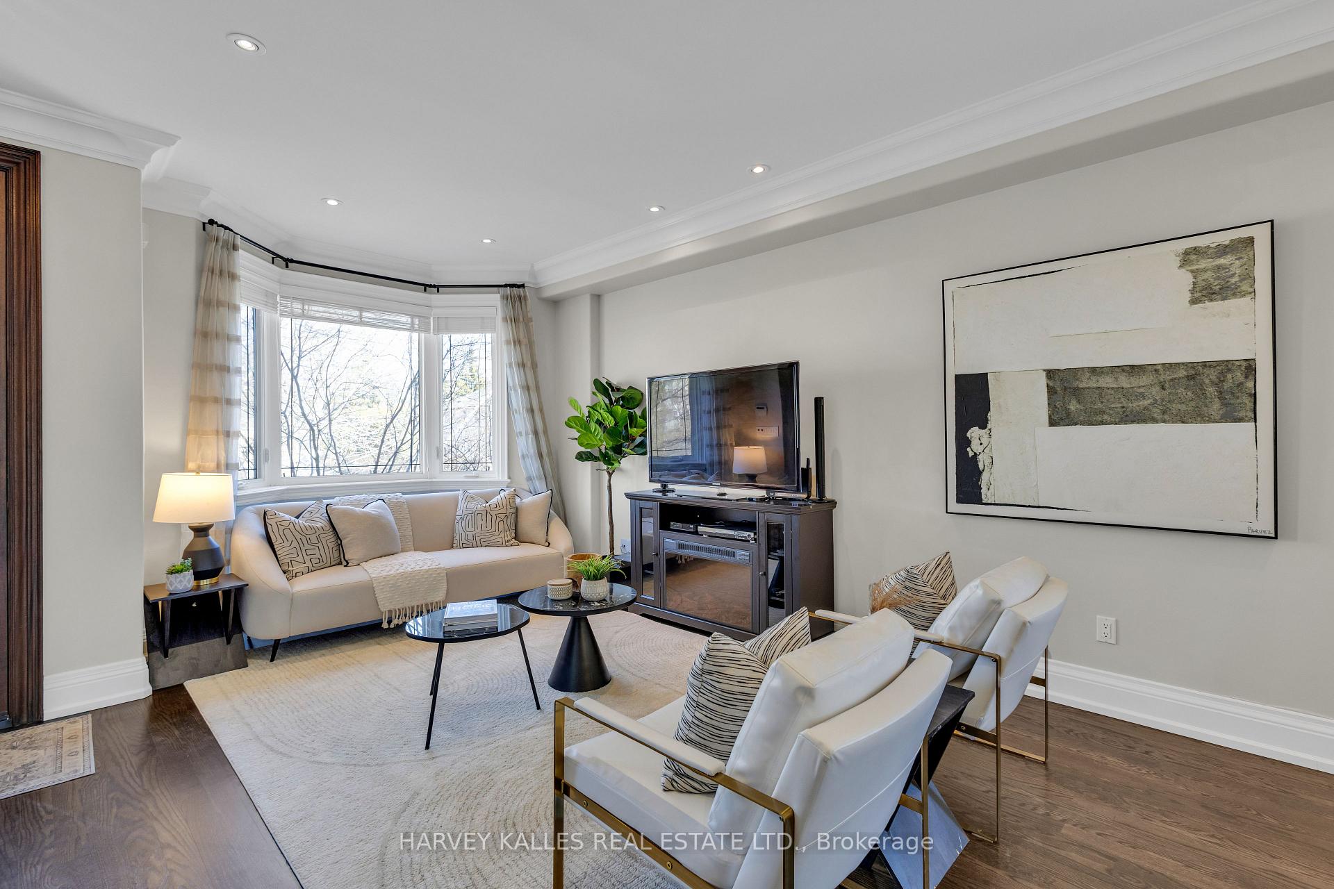 Photo 7 of 597 Woburn Avenue, Toronto, Bedford Park-Nortown — HOMEH