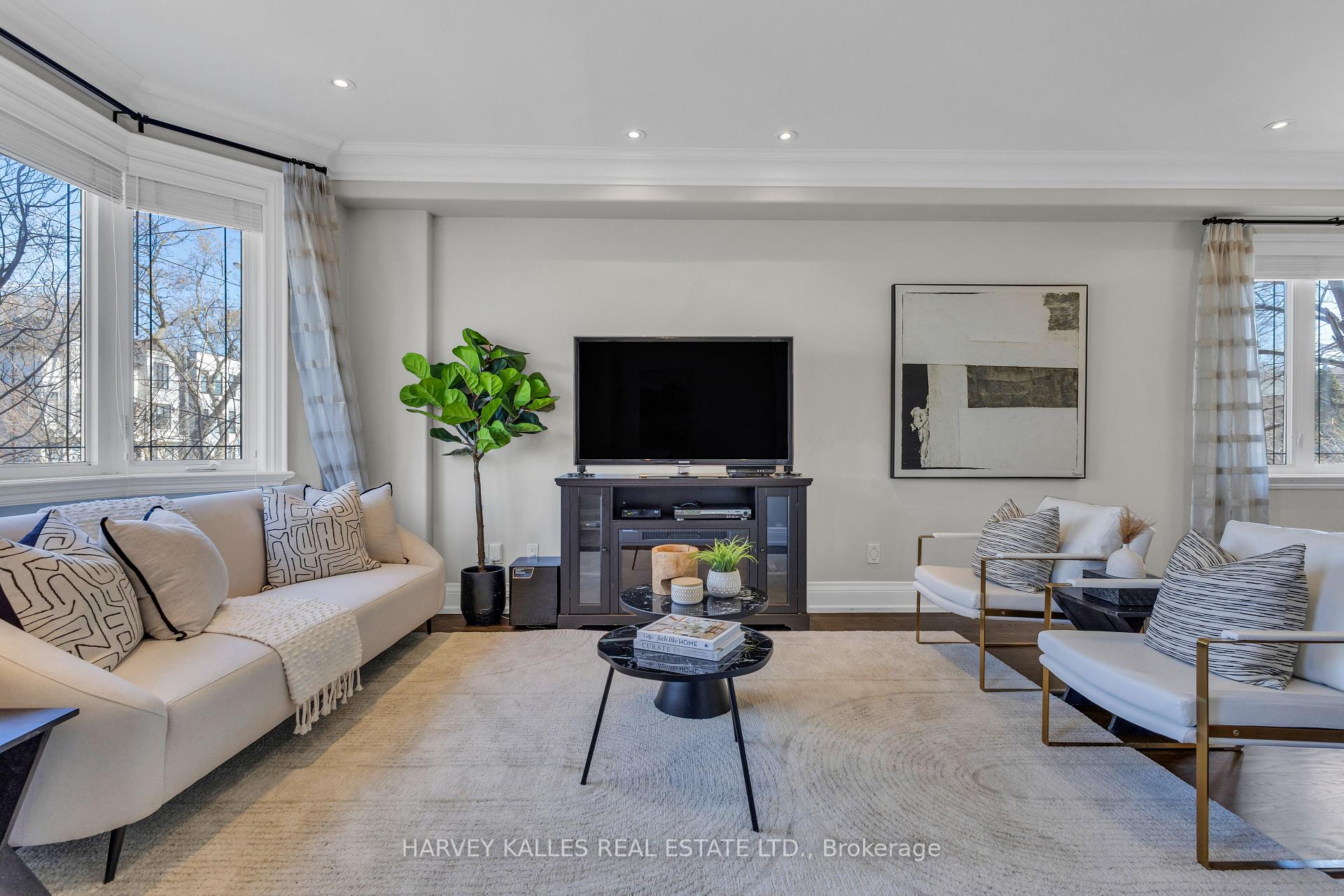 Photo 8 of 597 Woburn Avenue, Toronto, Bedford Park-Nortown — HOMEH