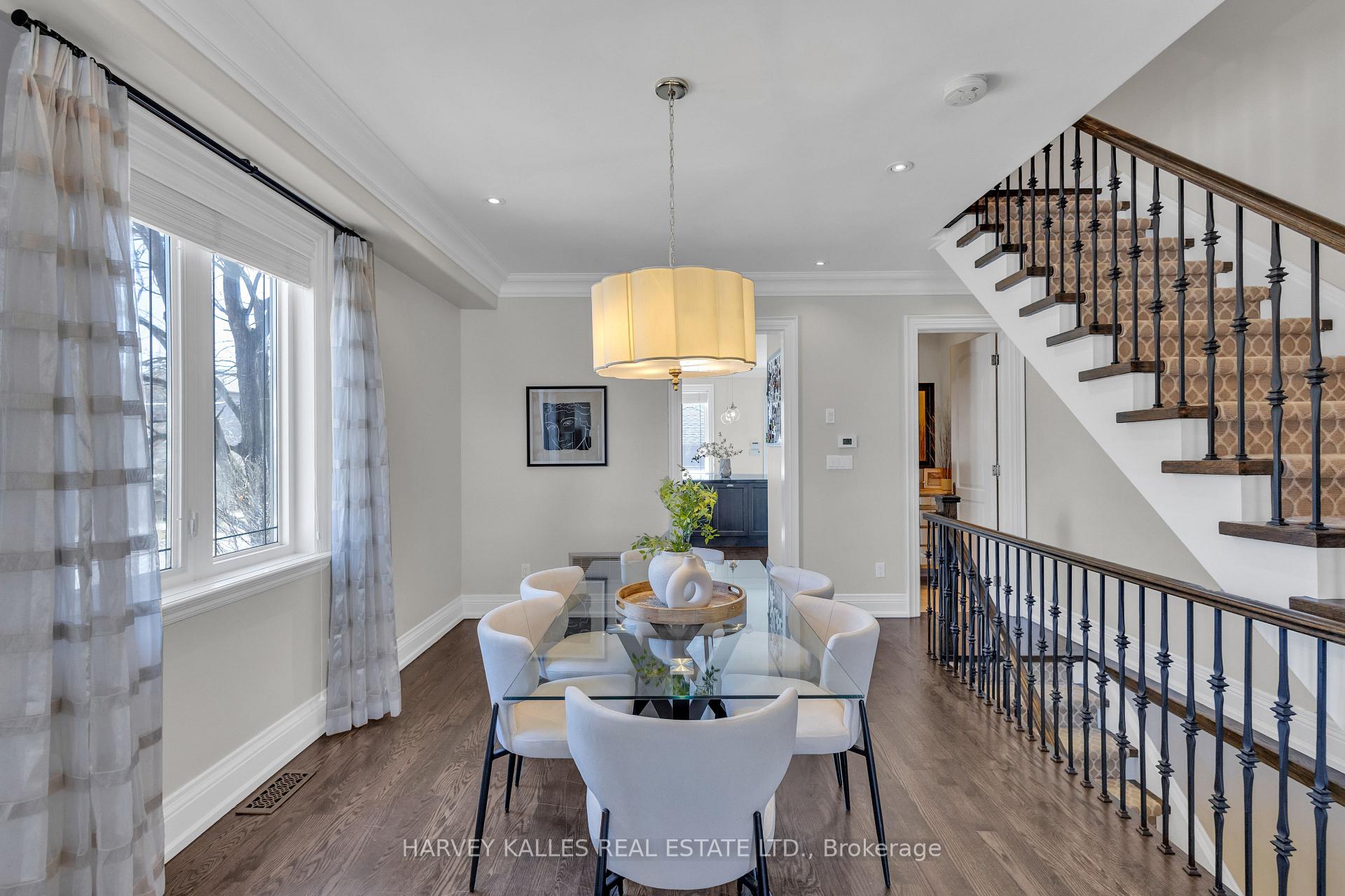 Photo 11 of 597 Woburn Avenue, Toronto, Bedford Park-Nortown — HOMEH