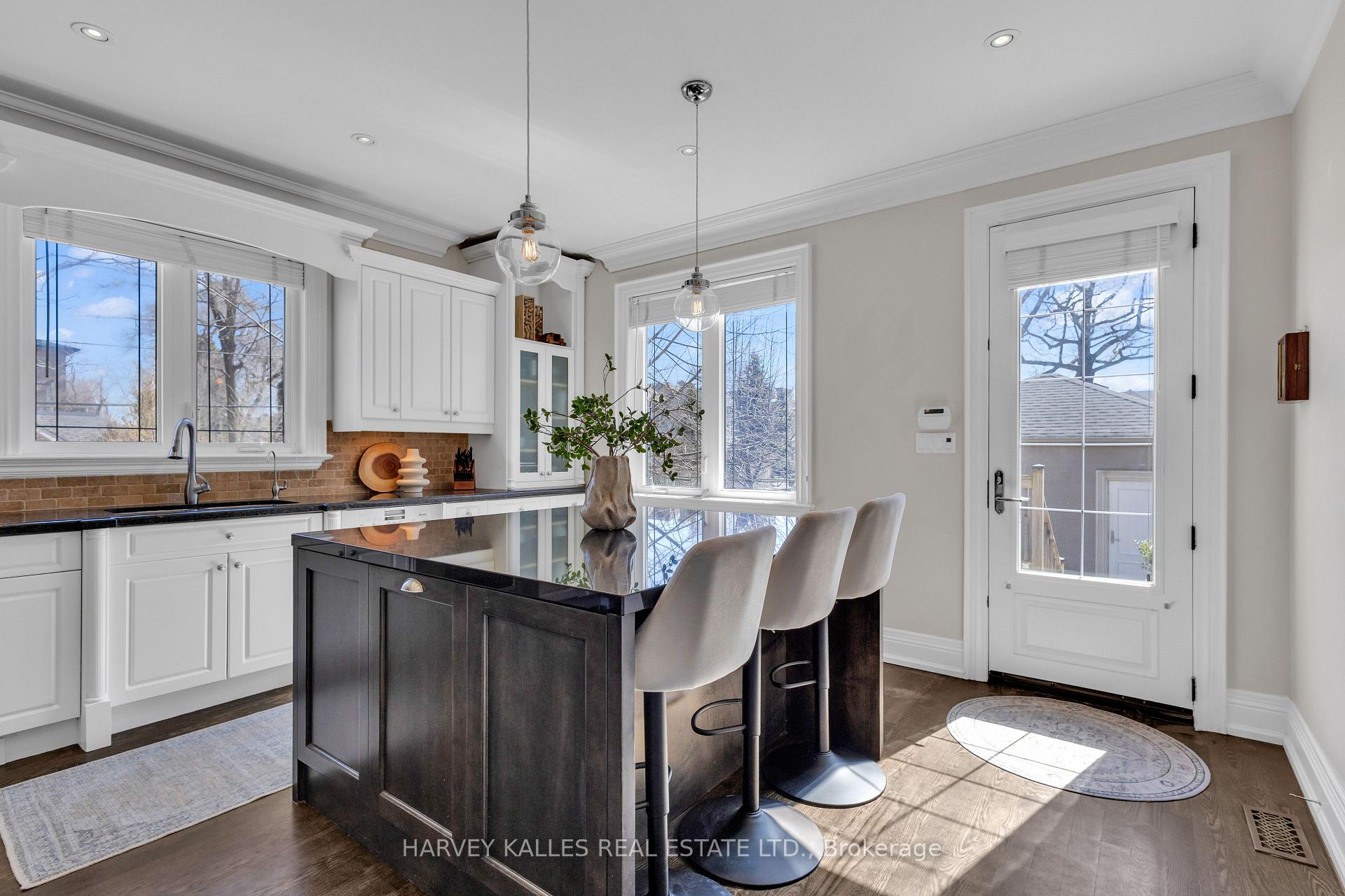 Photo 17 of 597 Woburn Avenue, Toronto, Bedford Park-Nortown — HOMEH