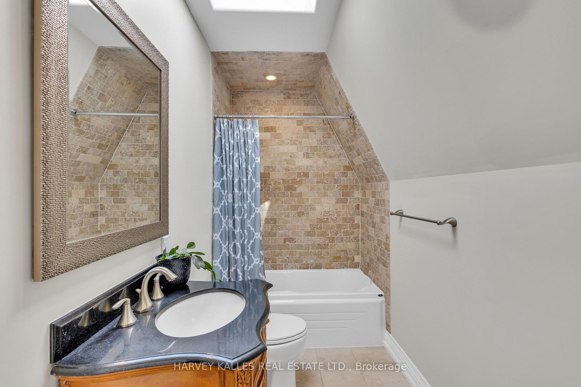 Photo 36 of 597 Woburn Avenue, Toronto, Bedford Park-Nortown — HOMEH