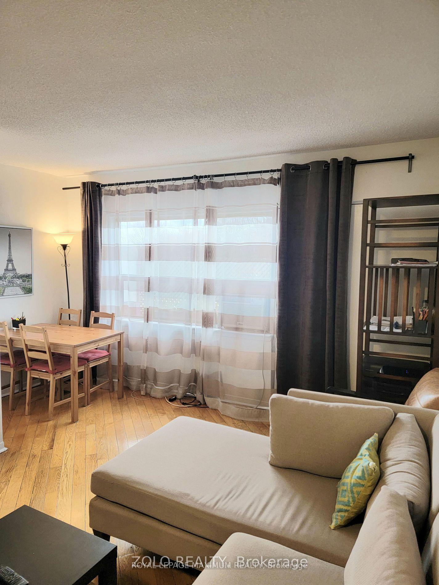 Front of Unit A, 1547 O'connor Drive