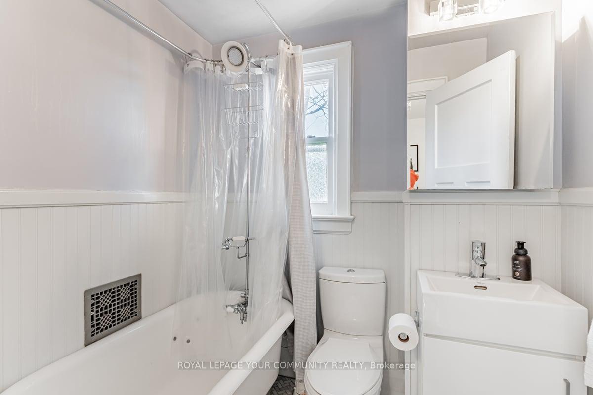 Photo 14 of 78 Wembley Drive, Toronto, Woodbine Corridor — HOMEH