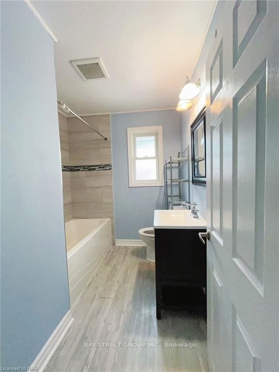 Photo 8 of Unit upper, 22 Stewart Avenue, Thorold, Thorold Downtown — HOMEH