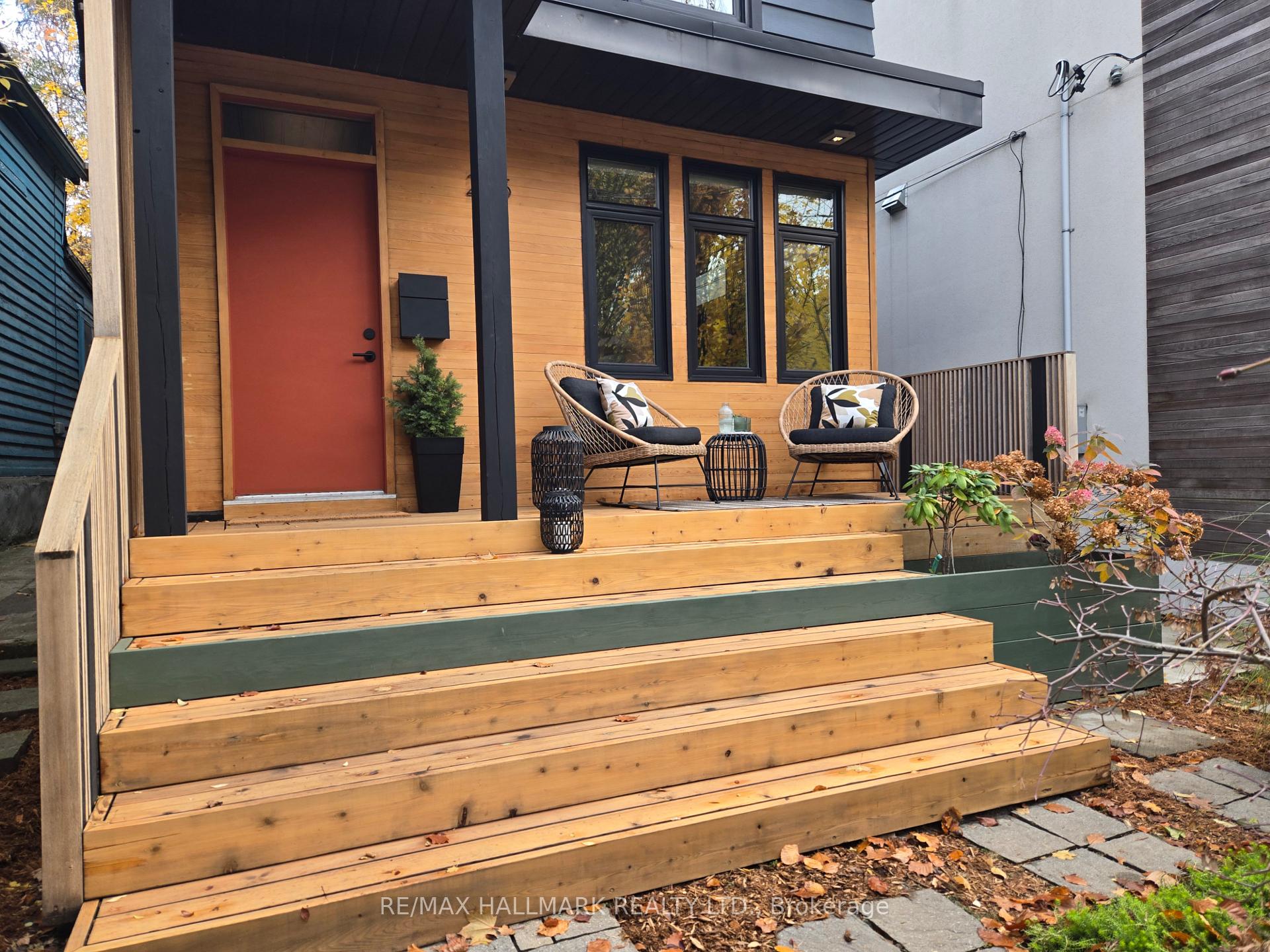 Front of 265 Hastings Avenue