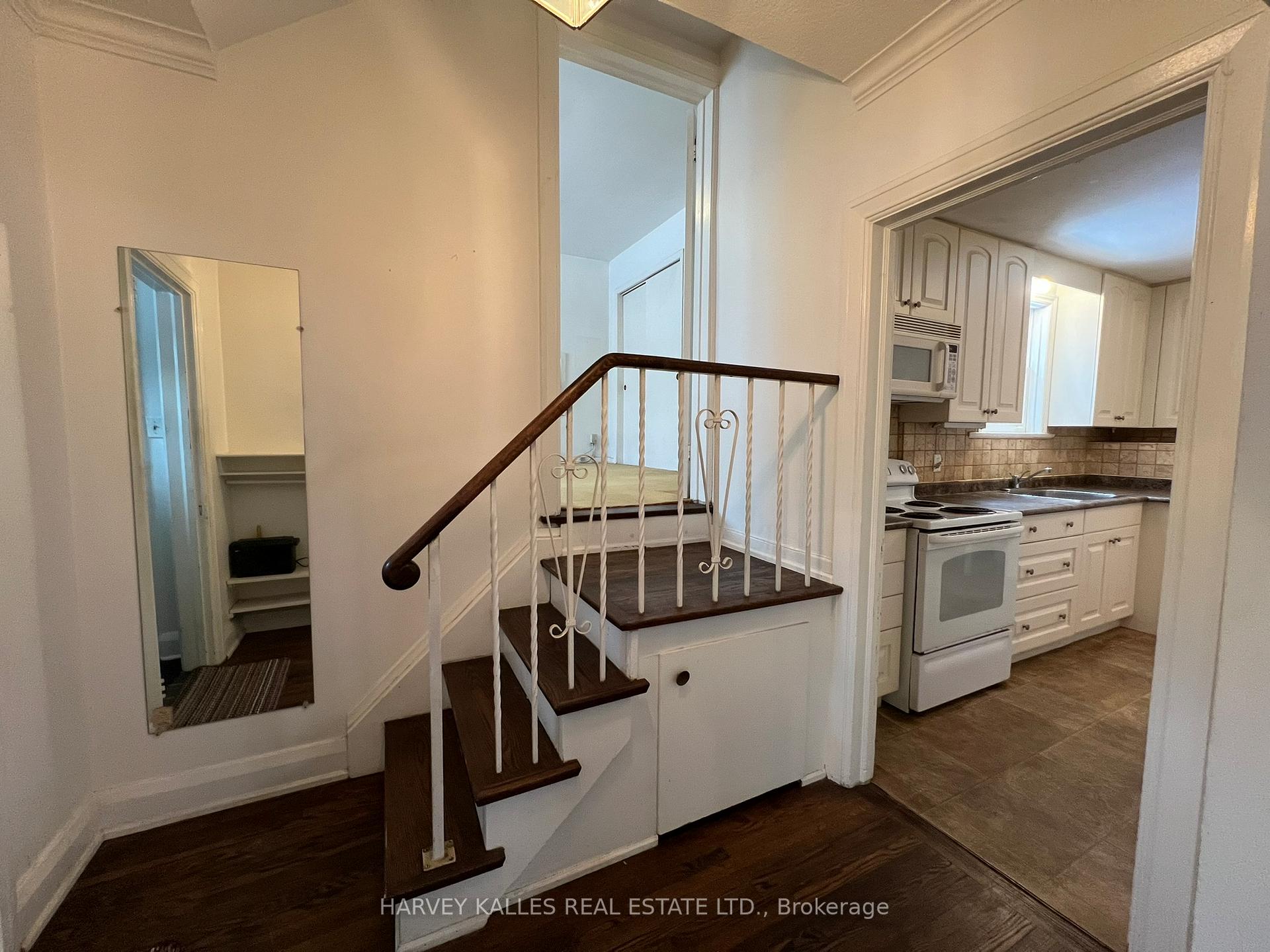 Photo 13 of 76 Shelborne Avenue, Toronto, Bedford Park-Nortown — HOMEH