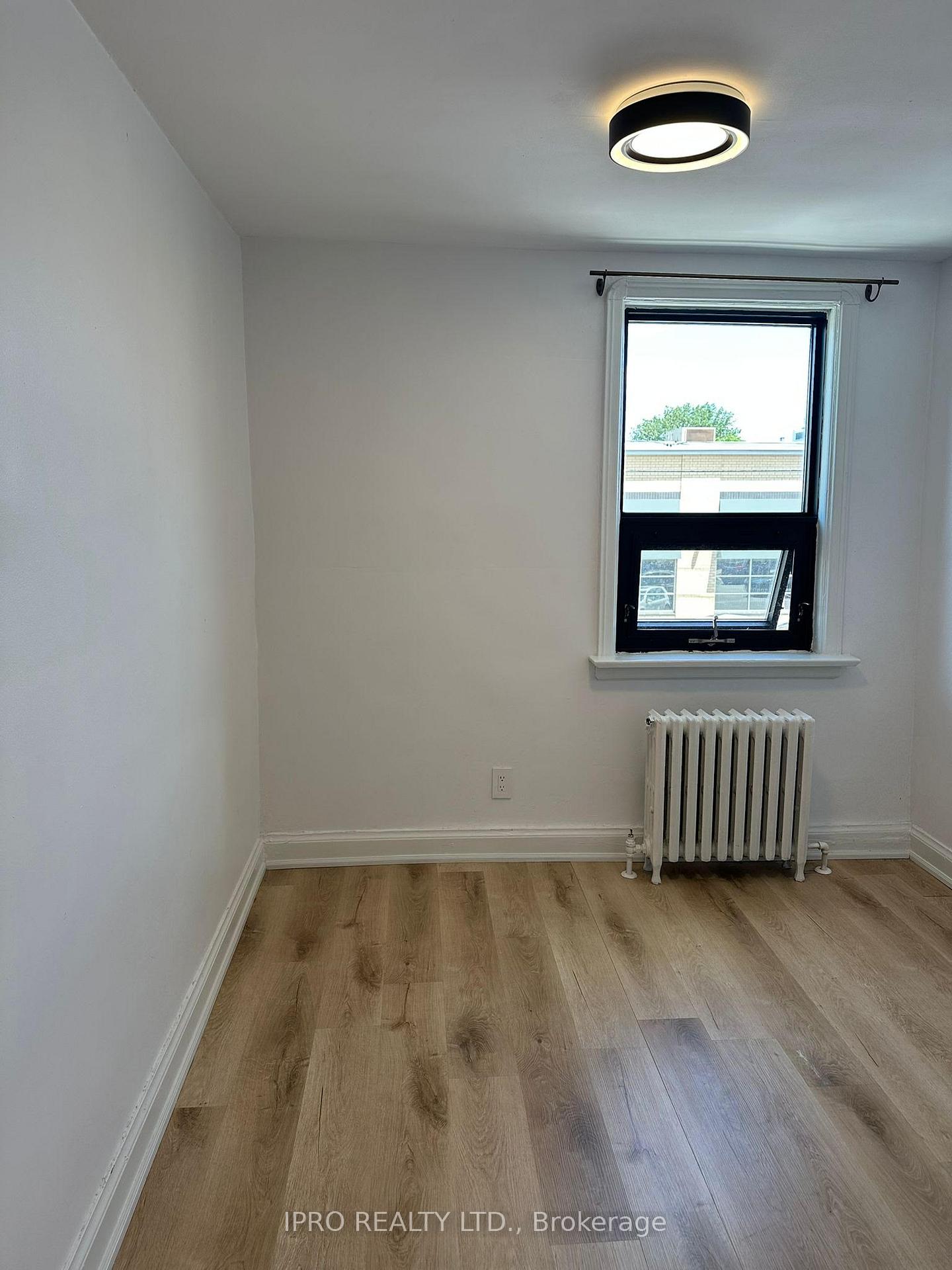 Photo 7 of Unit Unit 1, 1018 Coxwell Avenue, Toronto, East York — HOMEH