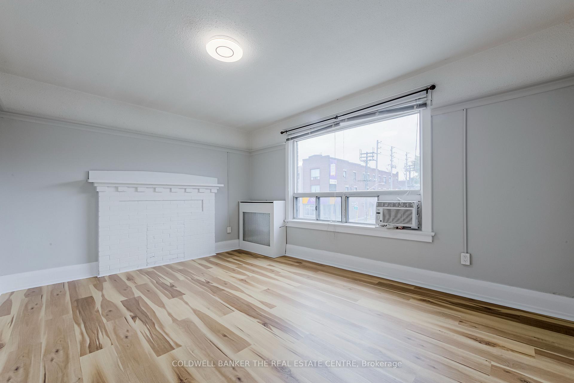 Photo 5 of 2116 Danforth Avenue, Toronto, East End-Danforth — HOMEH
