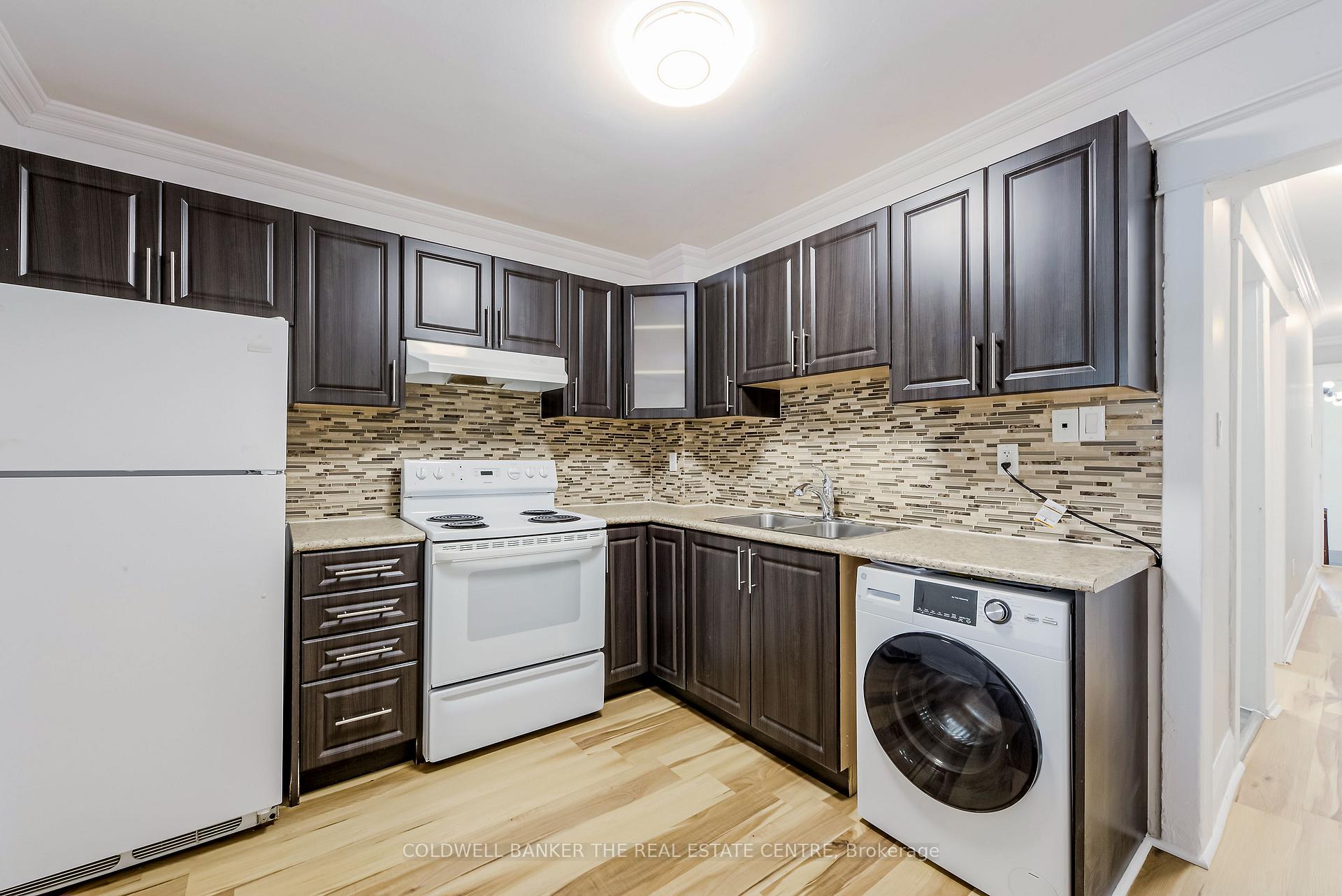 Photo 13 of 2116 Danforth Avenue, Toronto, East End-Danforth — HOMEH
