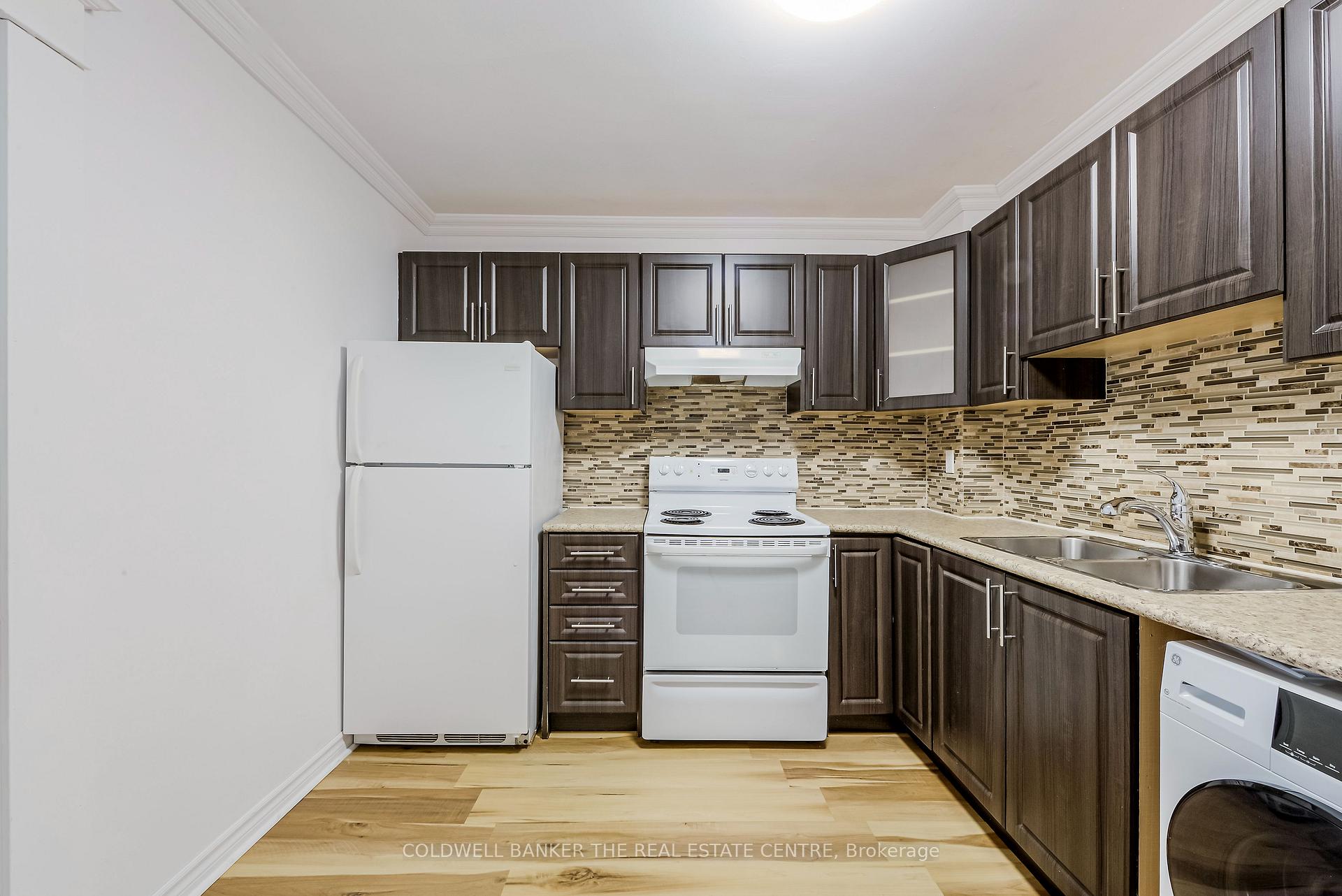 Photo 15 of 2116 Danforth Avenue, Toronto, East End-Danforth — HOMEH