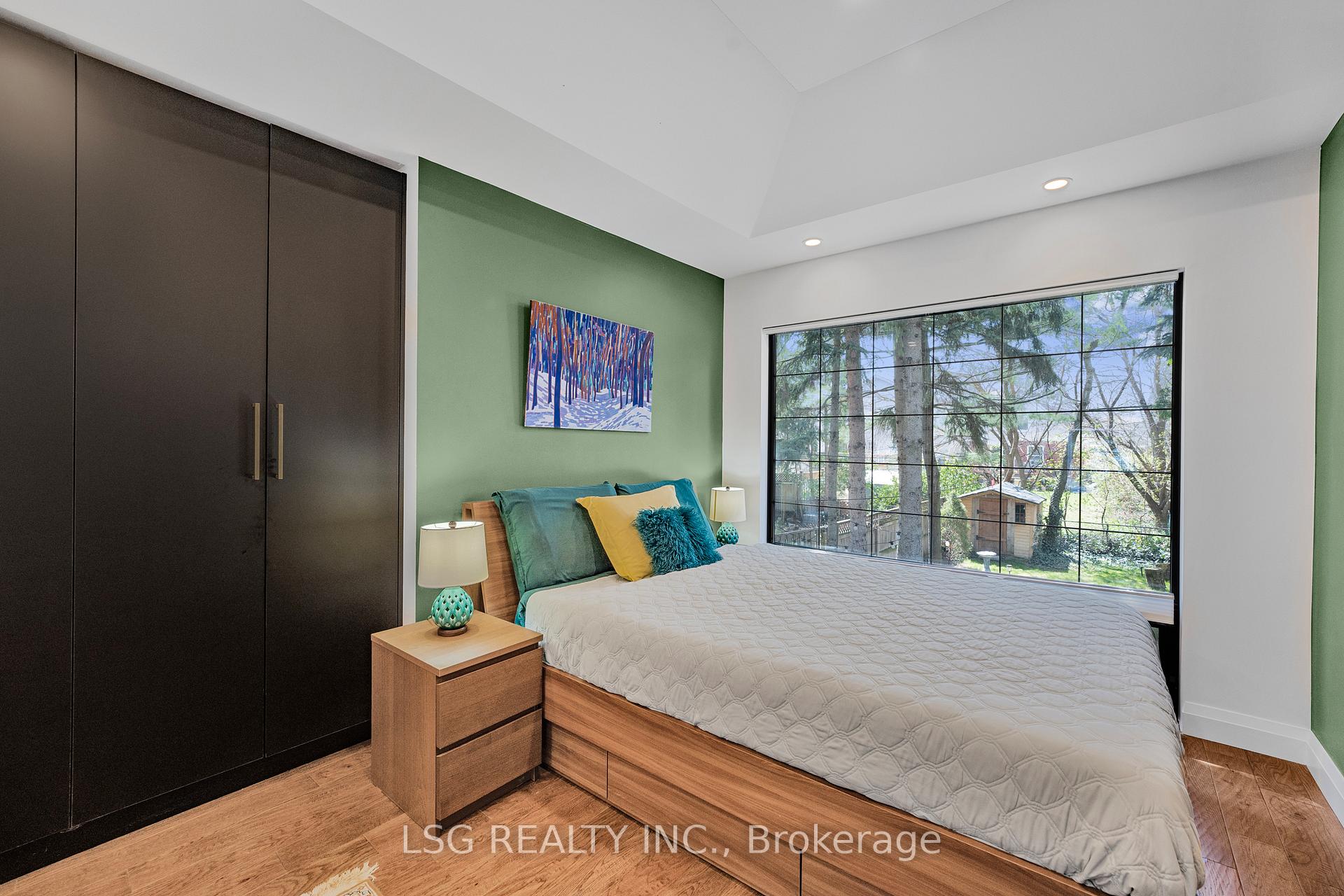 Photo 13 of 202 Linsmore Crescent, Toronto, Danforth Village-East York — HOMEH