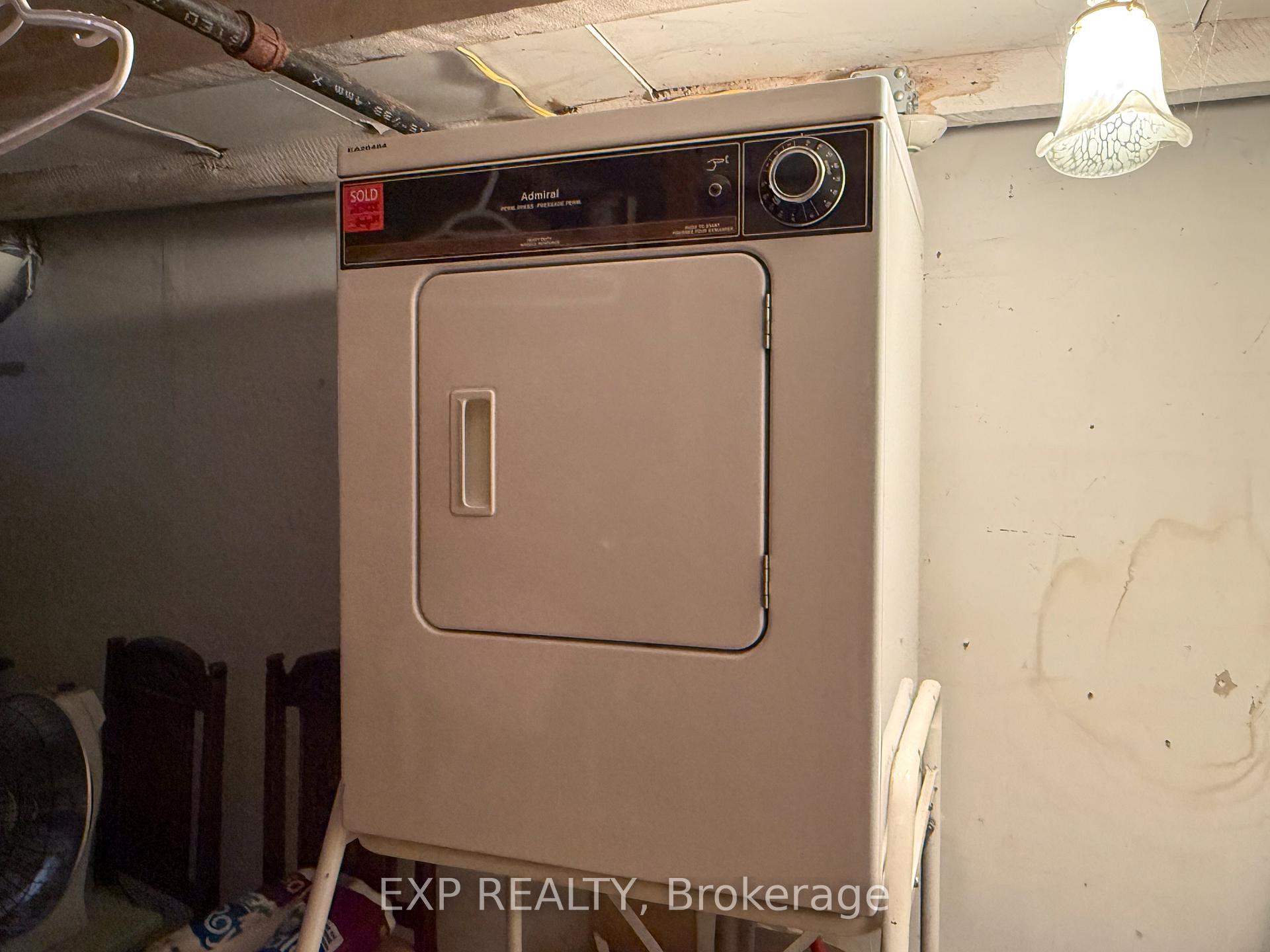 Photo 7 of Unit Basement, 574 Coxwell Avenue, Toronto, Greenwood-Coxwell — HOMEH
