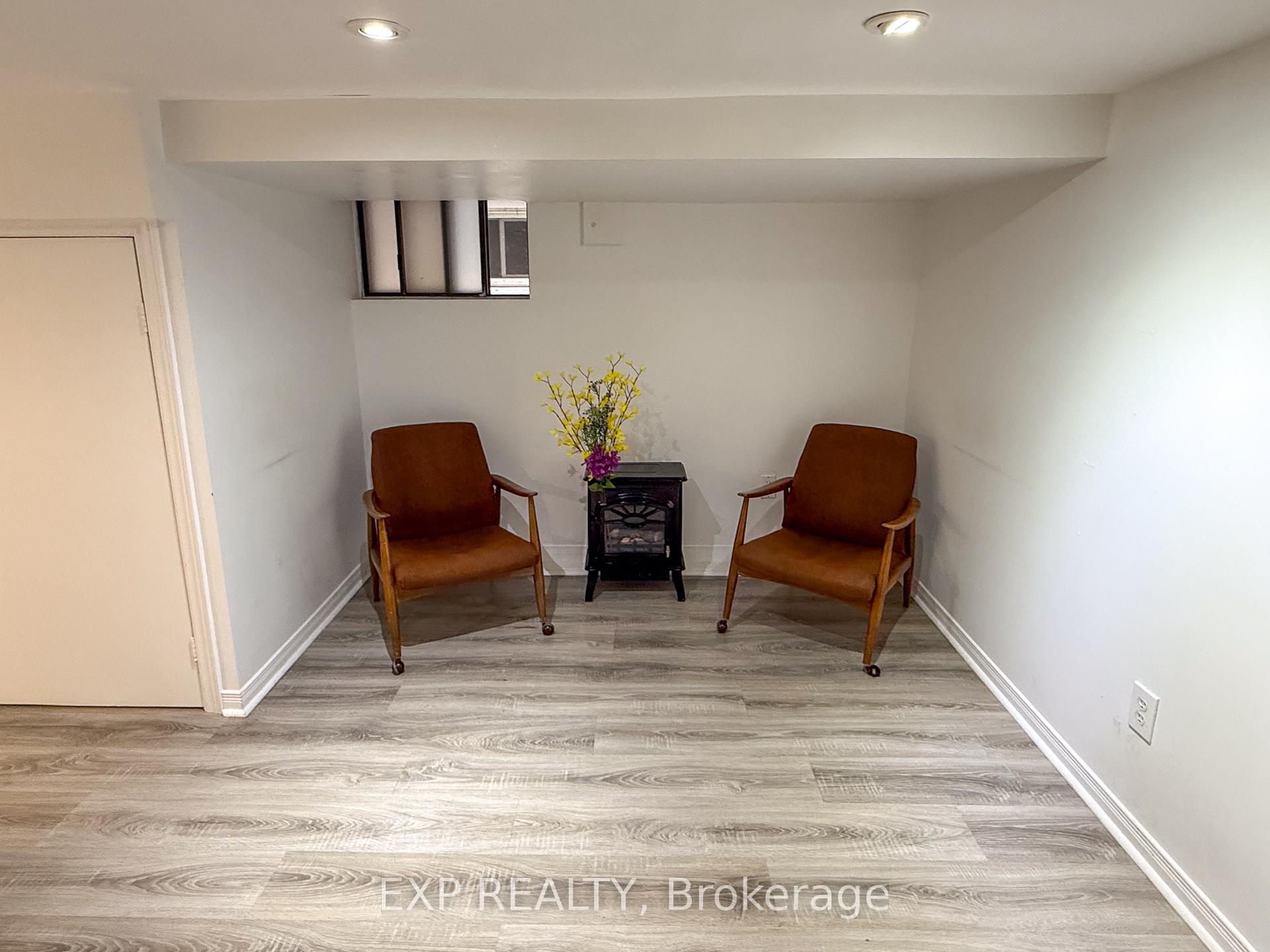 Photo 11 of Unit Basement, 574 Coxwell Avenue, Toronto, Greenwood-Coxwell — HOMEH