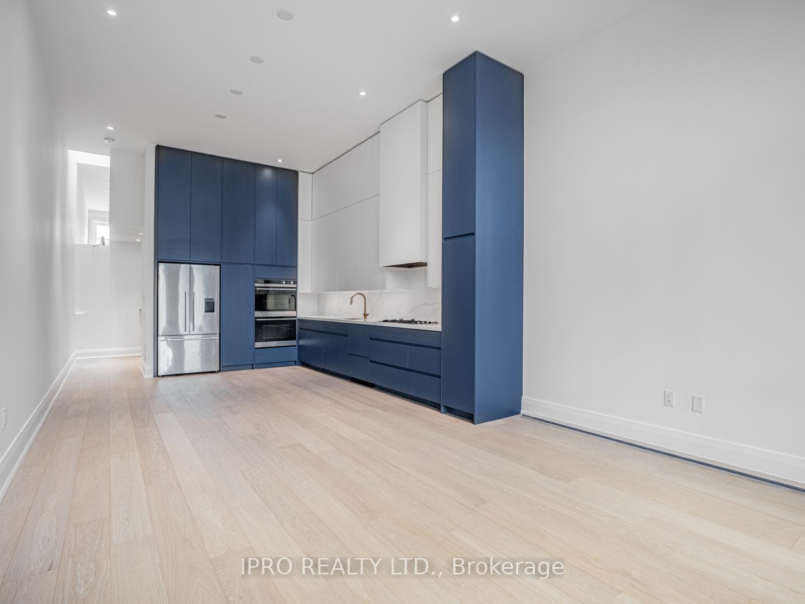 Photo 10 of 5 Hamstead Avenue, Toronto, Woodbine-Lumsden — HOMEH