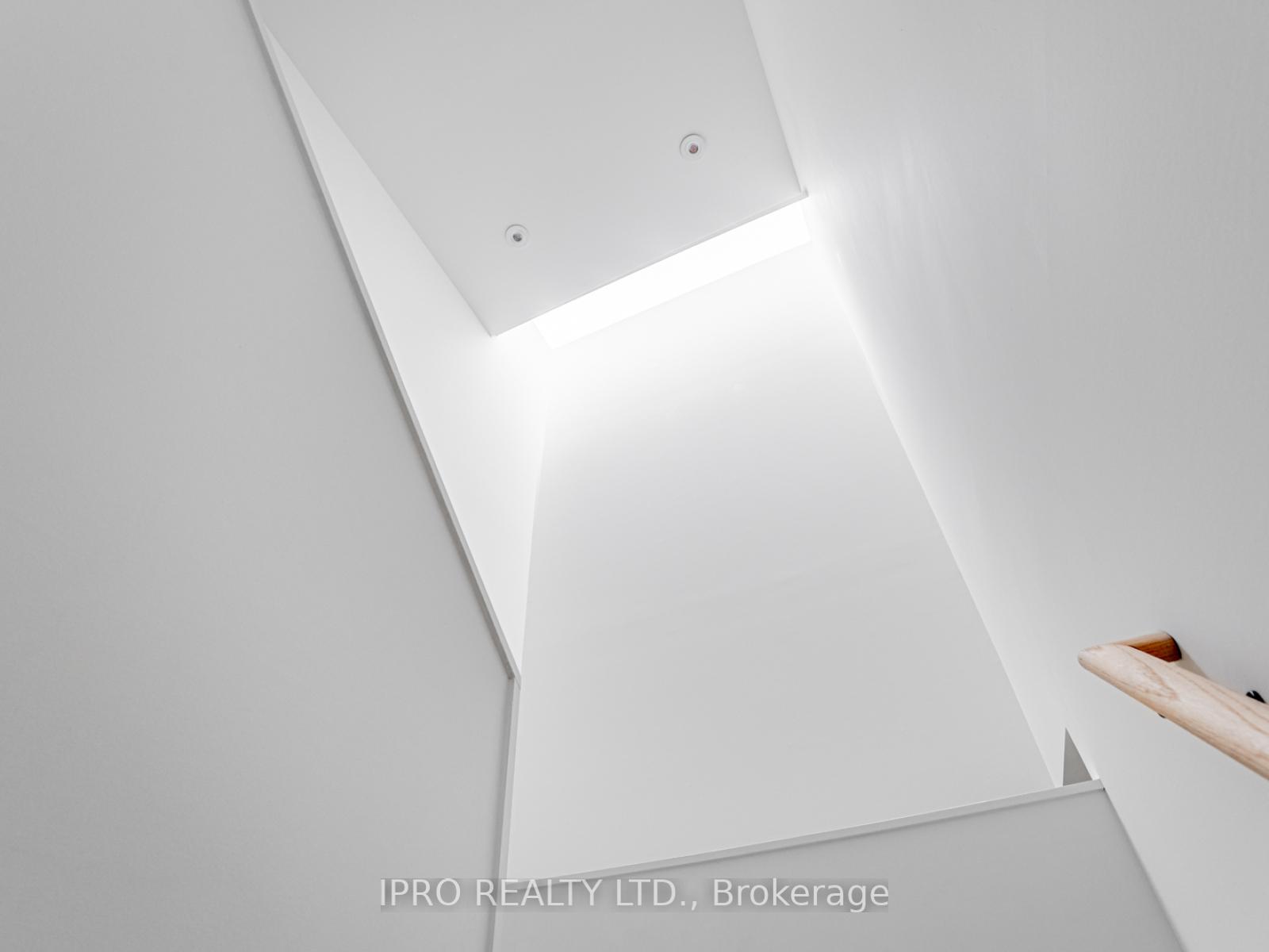 Photo 15 of 5 Hamstead Avenue, Toronto, Woodbine-Lumsden — HOMEH
