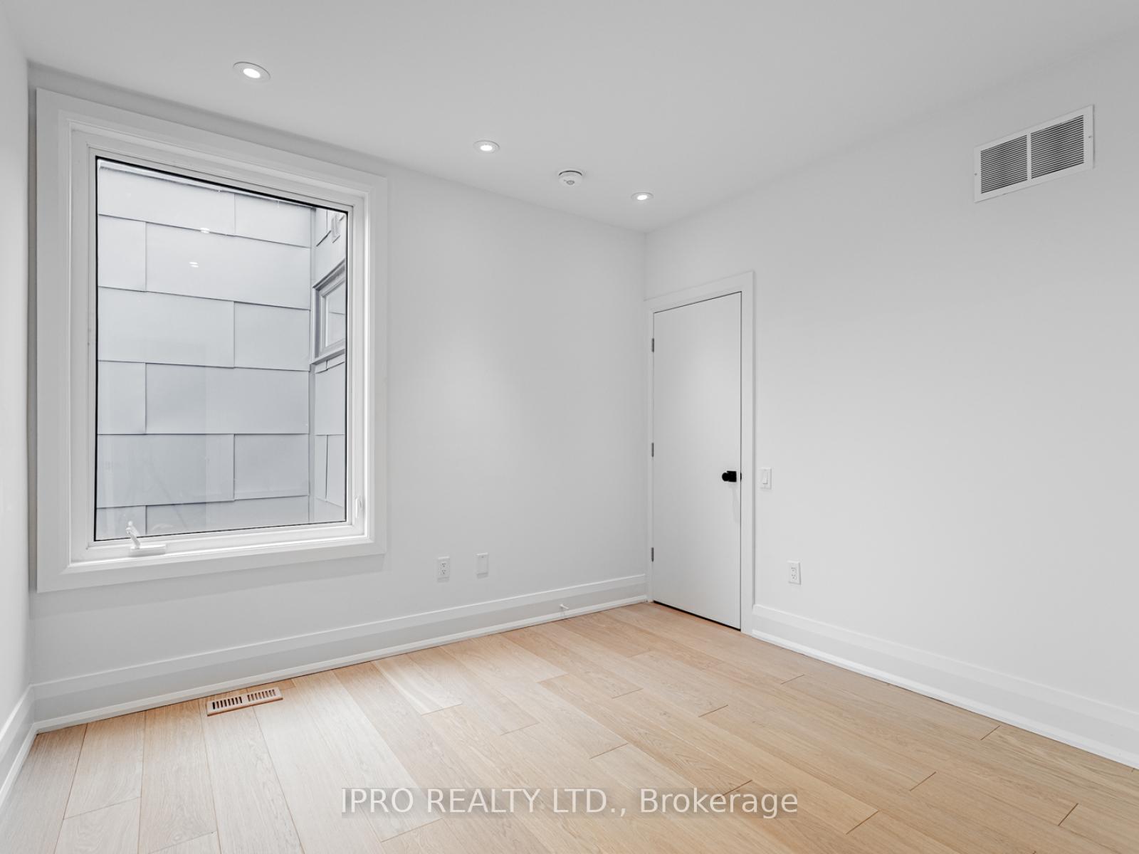 Photo 25 of 5 Hamstead Avenue, Toronto, Woodbine-Lumsden — HOMEH