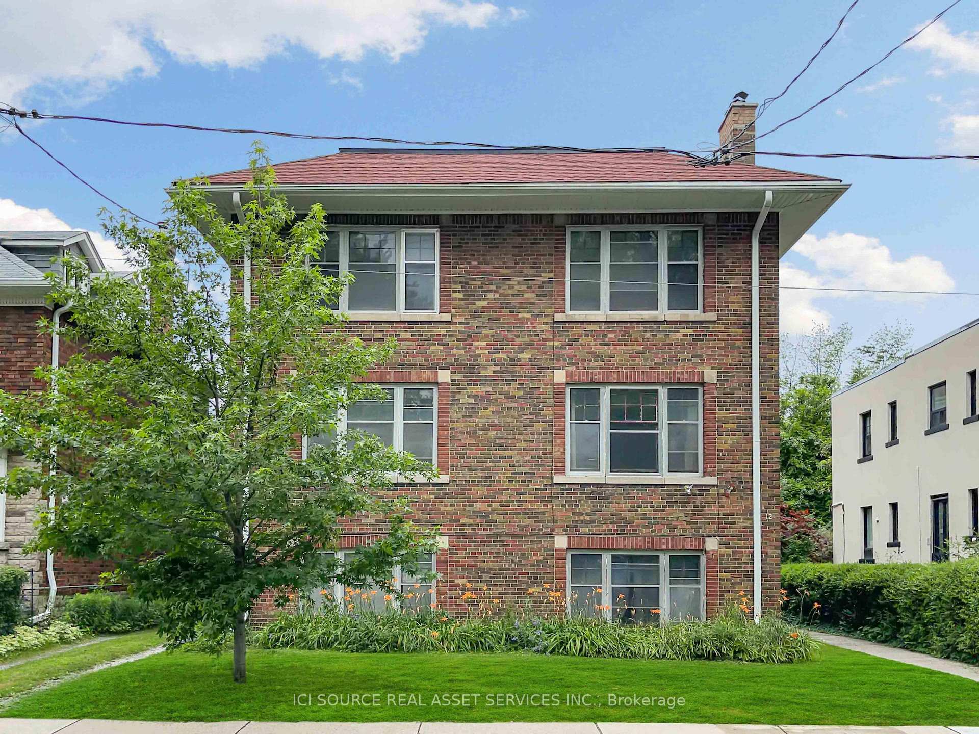 Front of Unit 3, 12 Kendal Avenue