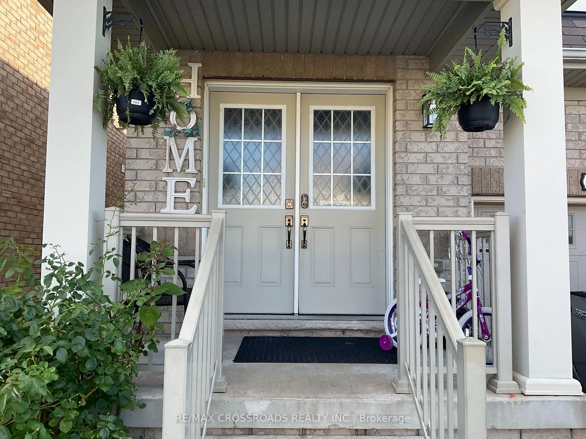 Photo 2 of 855 Miltonbrook Crescent, Milton, Willmott — HOMEH