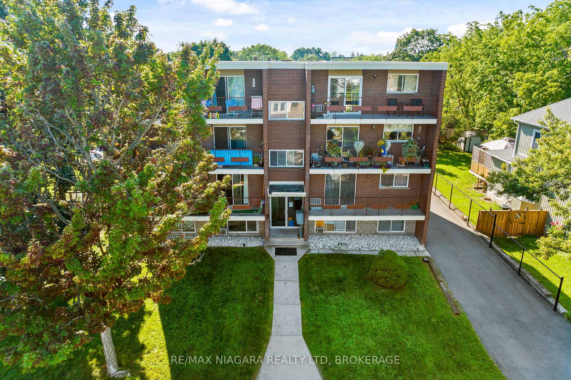 Photo 29 of 41 Carleton Street S, Thorold, Thorold Downtown — HOMEH