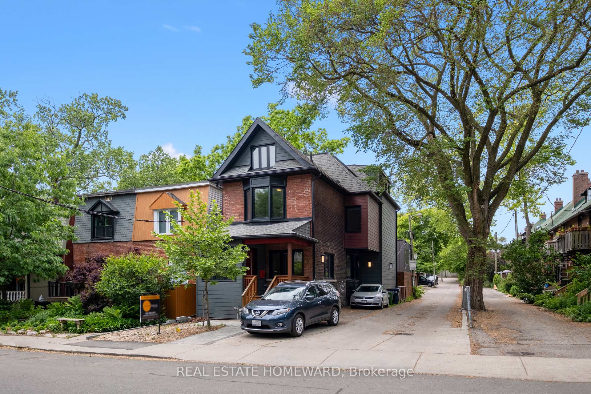Photo 2 of 626 Logan Avenue, Toronto, North Riverdale — HOMEH