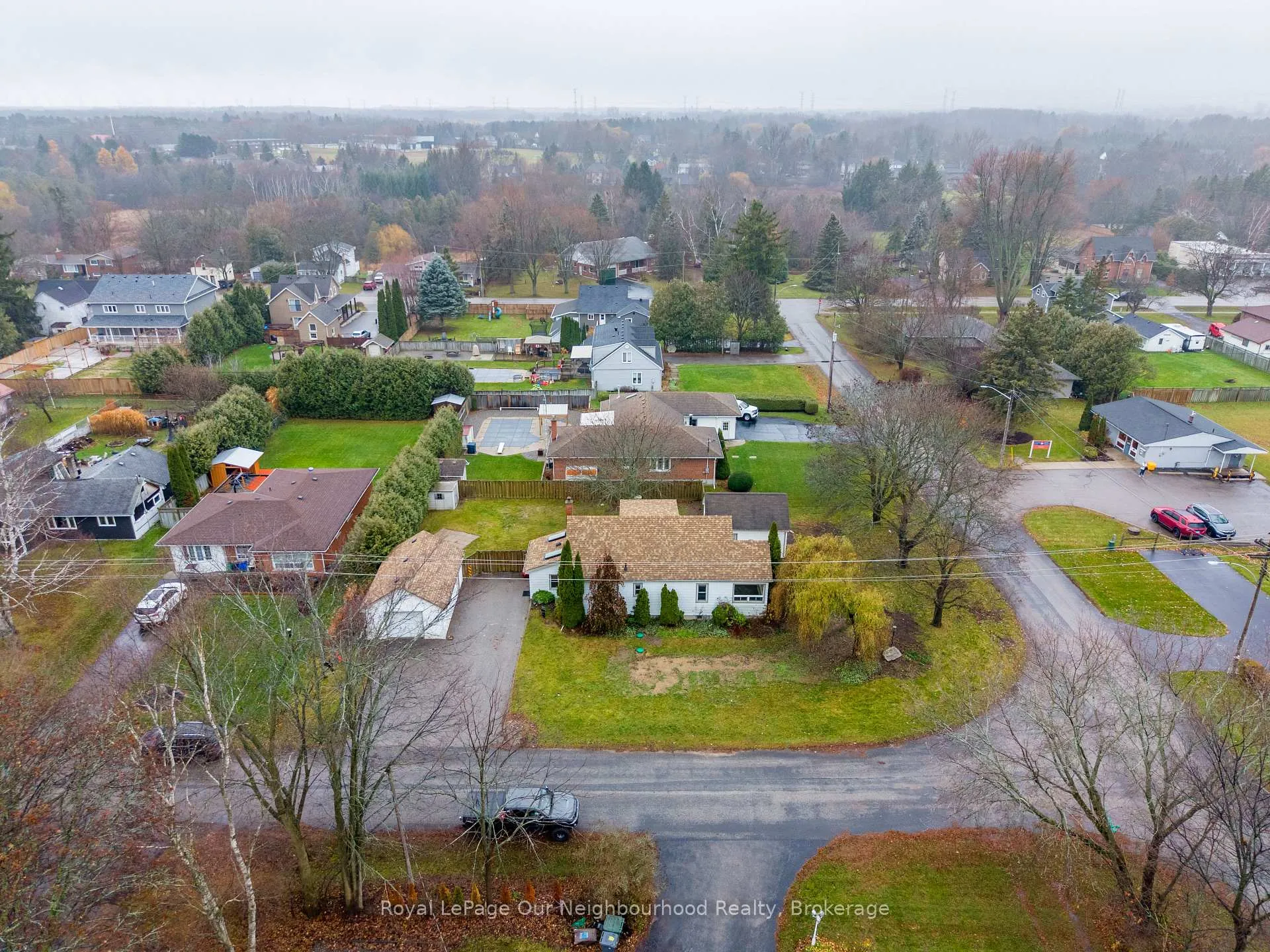 Photo 2 of 17 Millville Avenue, Clarington, Rural Clarington — HOMEH