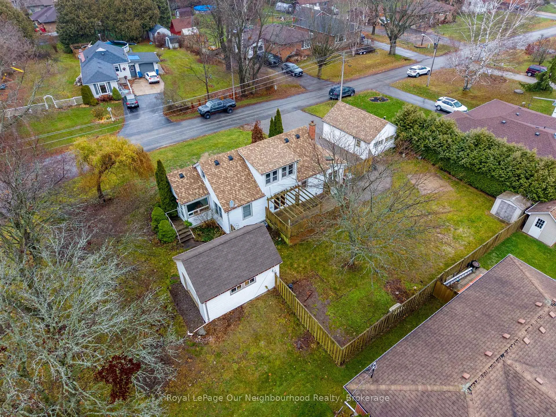 Photo 3 of 17 Millville Avenue, Clarington, Rural Clarington — HOMEH
