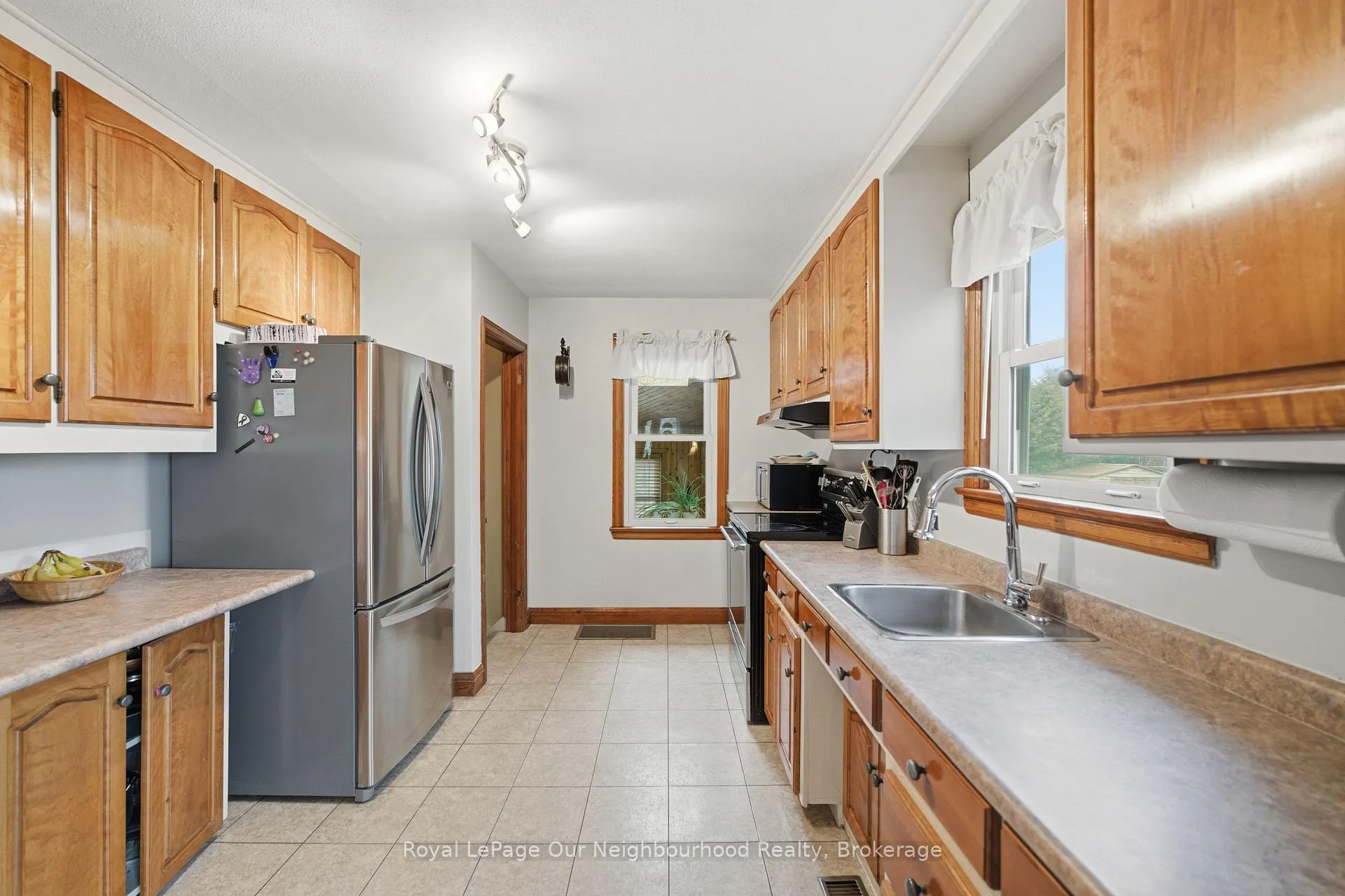 Photo 10 of 17 Millville Avenue, Clarington, Rural Clarington — HOMEH