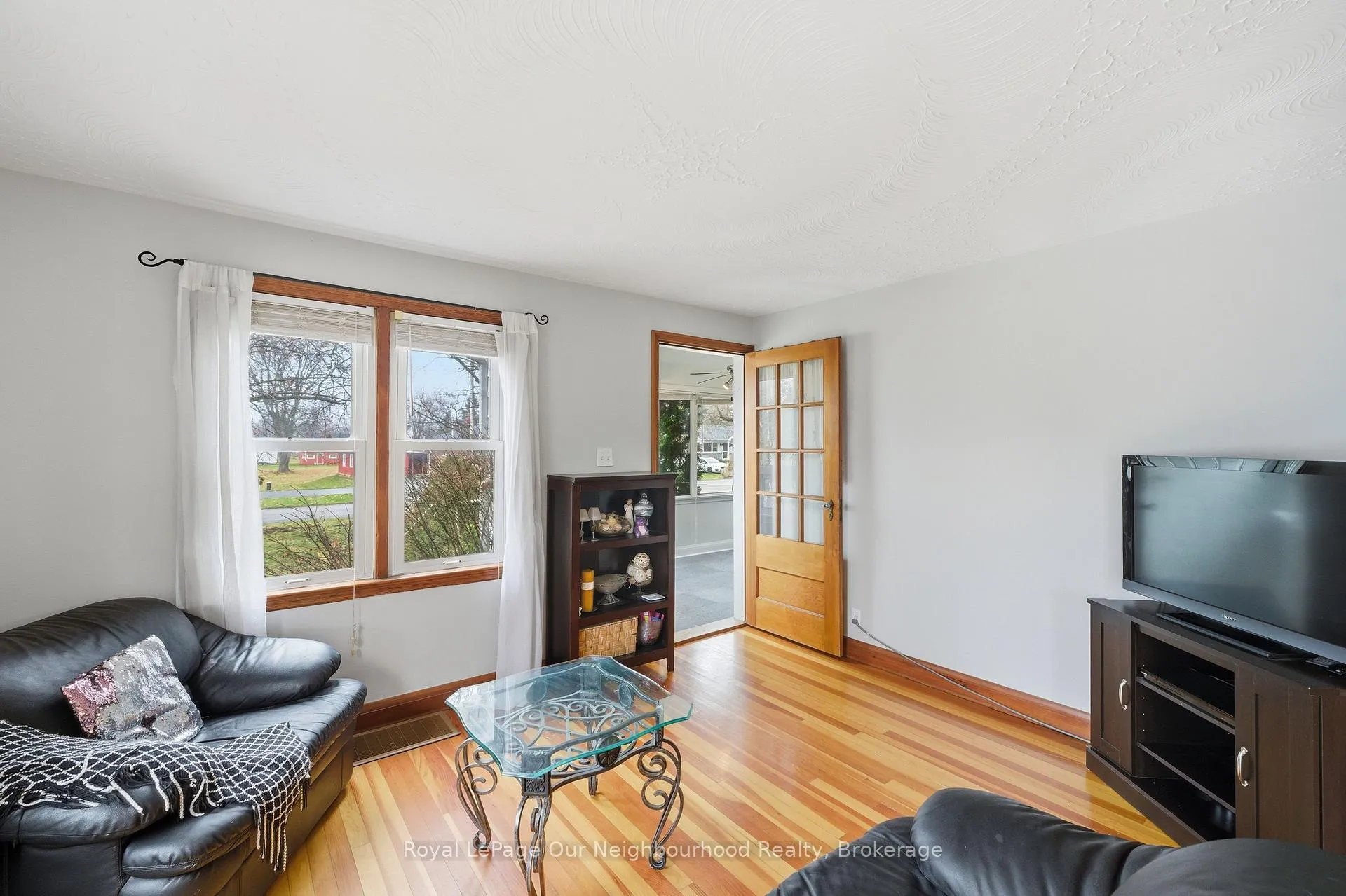 Photo 13 of 17 Millville Avenue, Clarington, Rural Clarington — HOMEH