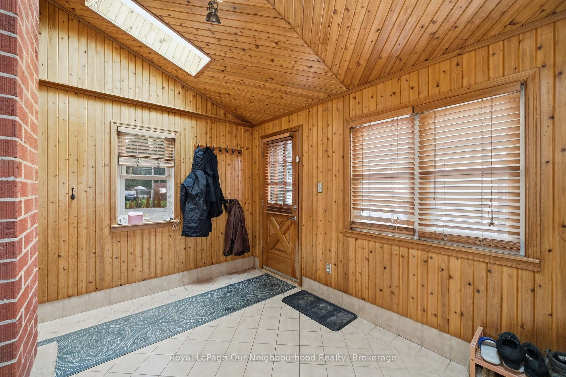 Photo 21 of 17 Millville Avenue, Clarington, Rural Clarington — HOMEH
