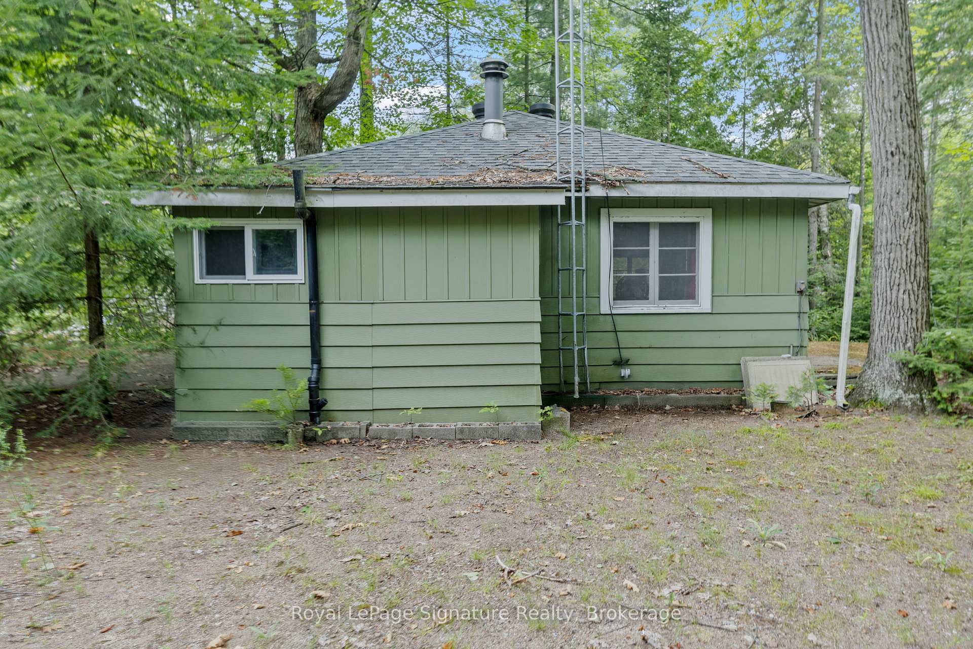 Photo 18 of 29 Park Road, Tiny, Rural Tiny — HOMEH
