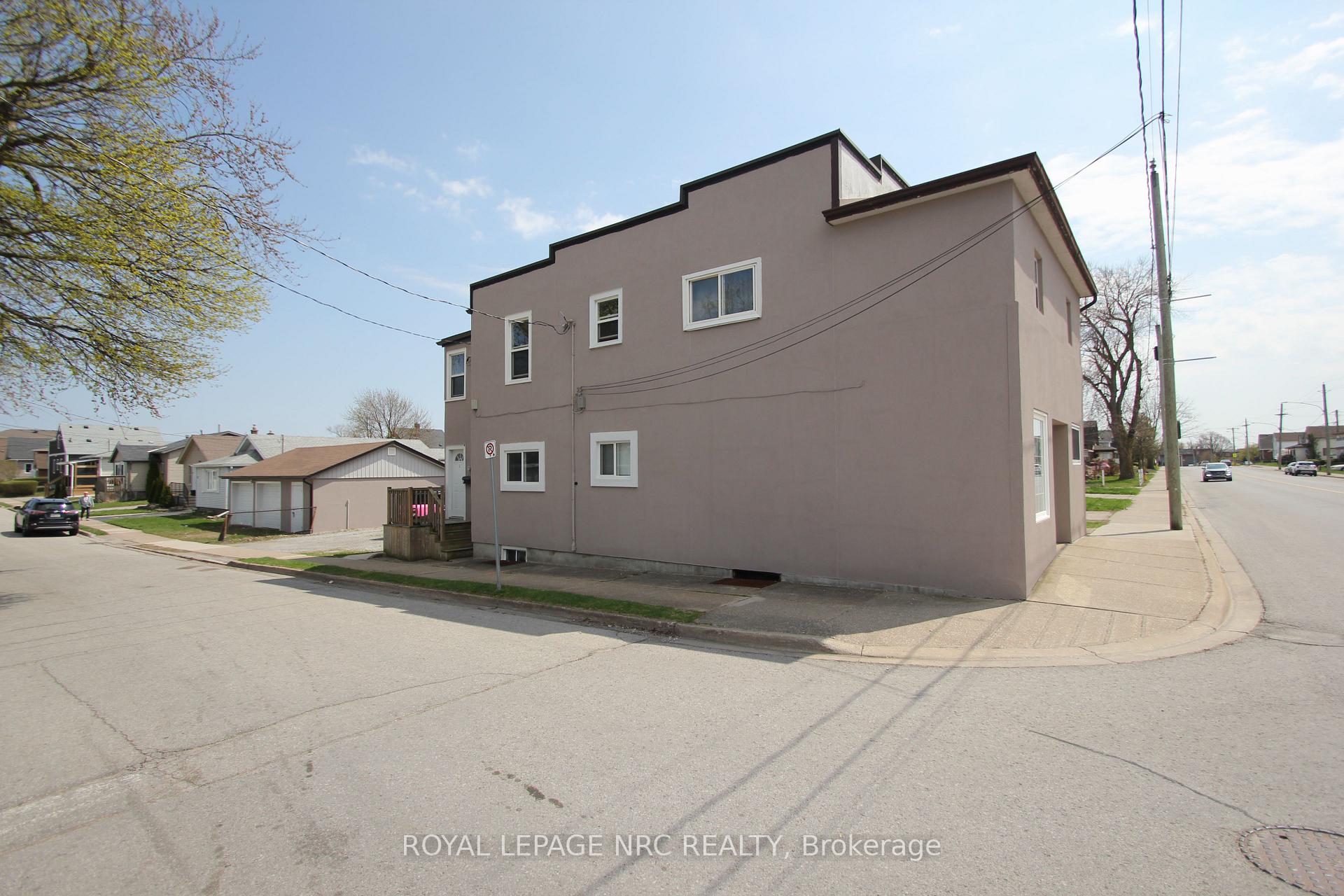 Photo 2 of 70 Pine Street S, Thorold, Thorold Downtown — HOMEH